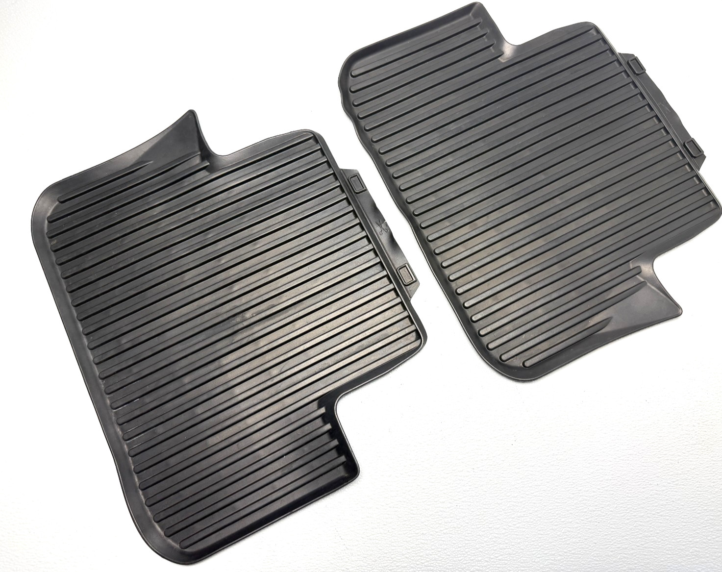 09-16 Audi A4 S4 B8 Rear All-Weather Heavy Duty Rubber Floor Mats 8K00615110 OEM