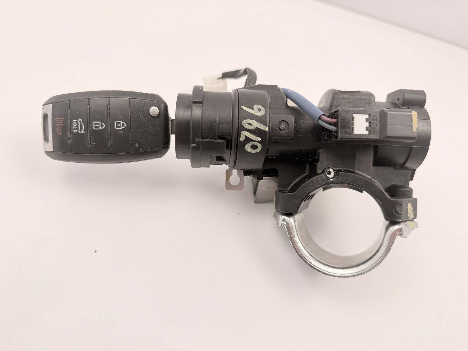 2014-2018 KIA FORTE IGNITION SWITCH LOCK CYLINDER W/ KEY OEM