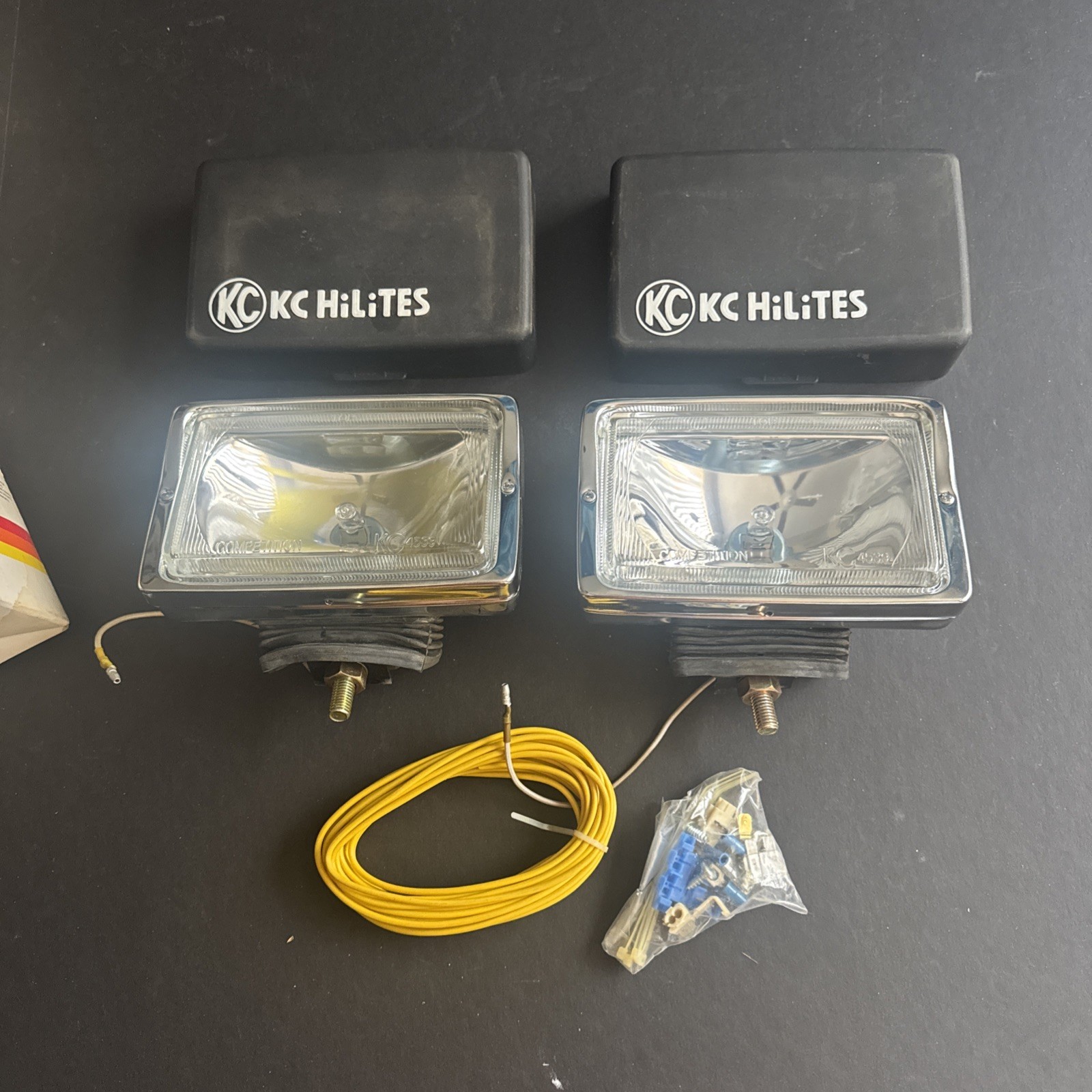 KC Hilites Competition Lights Model 1760 Pair With Wiring Quartz Halogen NIB NOS