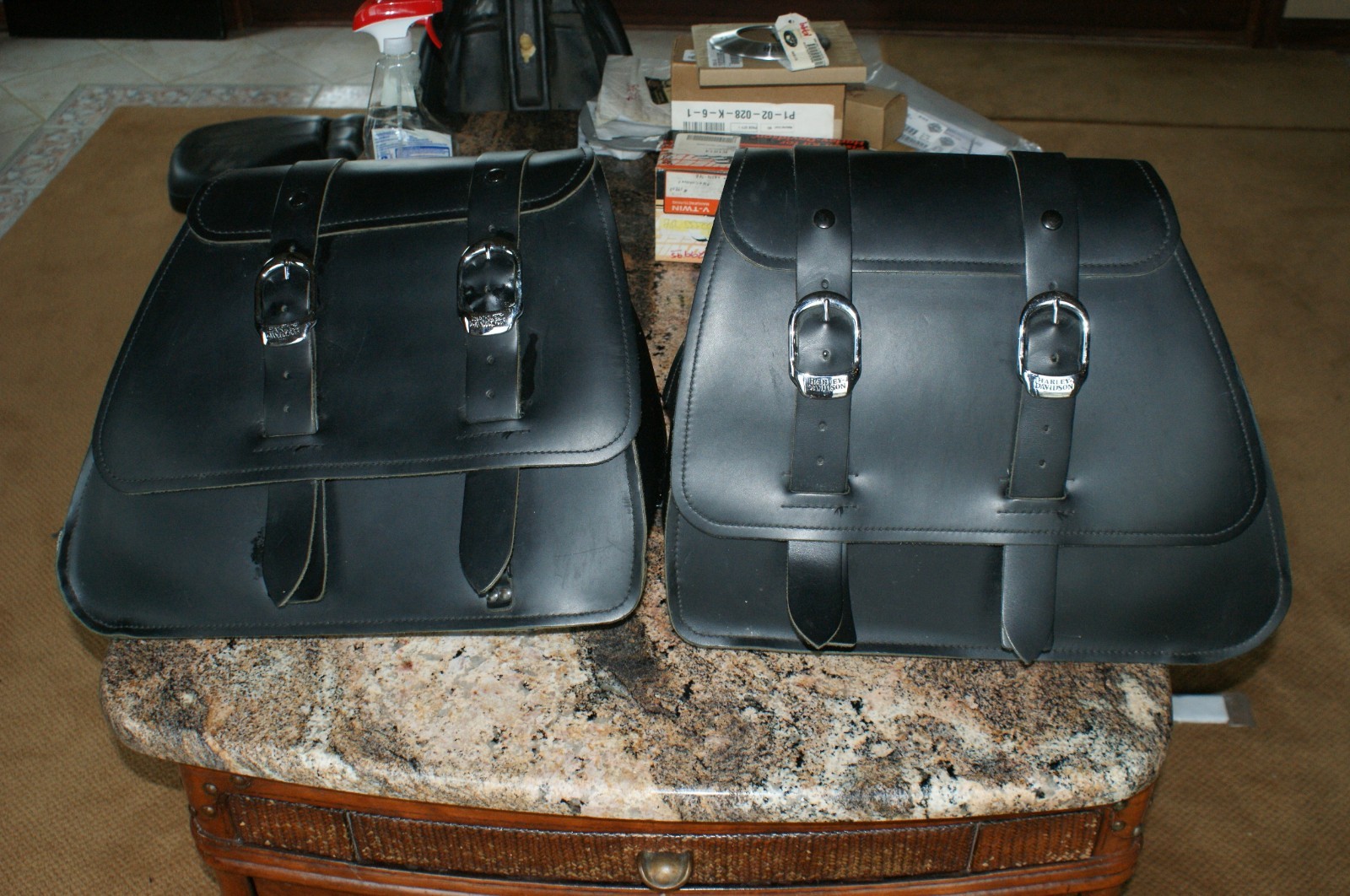 Genuine OEM Harley Davidson Rocker 90240-08 Leather Saddlebags USED OUTSTANDING