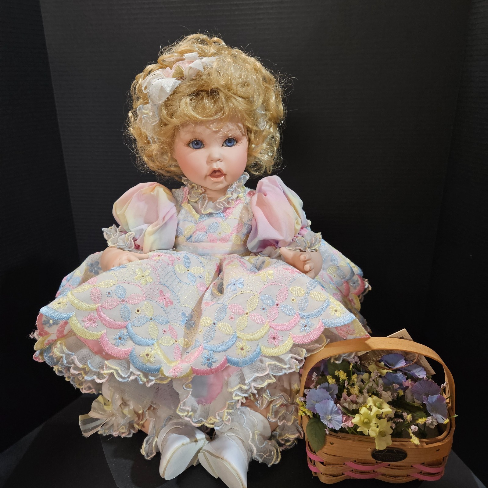 Marie Osmond Porcelain Doll Basket & Blooms Baby Limited Edition 3500 COA Box Marie Osmond Porcelain Doll Basket & Blooms Baby Limited Edition 3500 COA Box