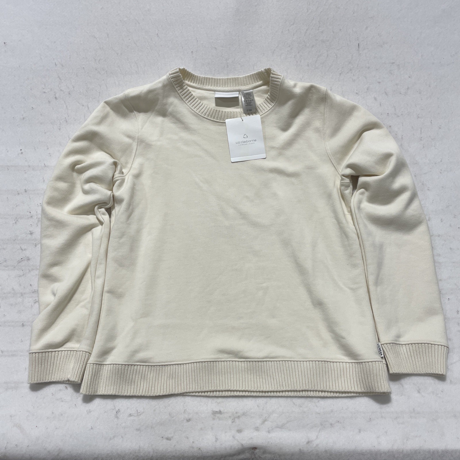 NWT Liz Claiborne Lizwear Jeans Sweatshirt Womens Medium 100% Cotton Cream NWT Liz Claiborne Lizwear Jeans Sweatshirt Womens Medium 100% Cotton Cream