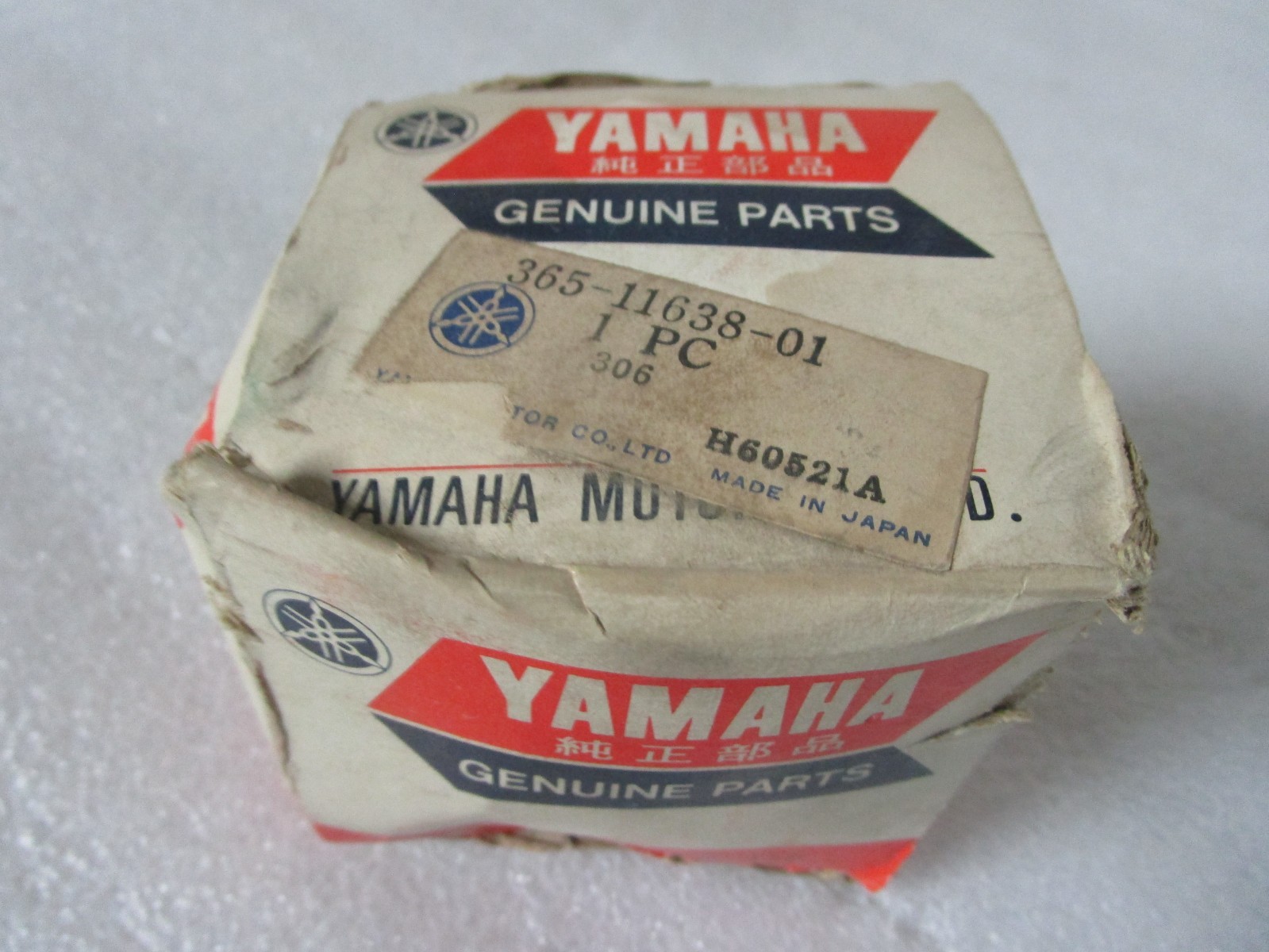 OEM NOS Yamaha Oversize 1.00 Piston 365-11638-01-00 OEM NOS Yamaha Oversize 1.00 Piston 365-11638-01-00