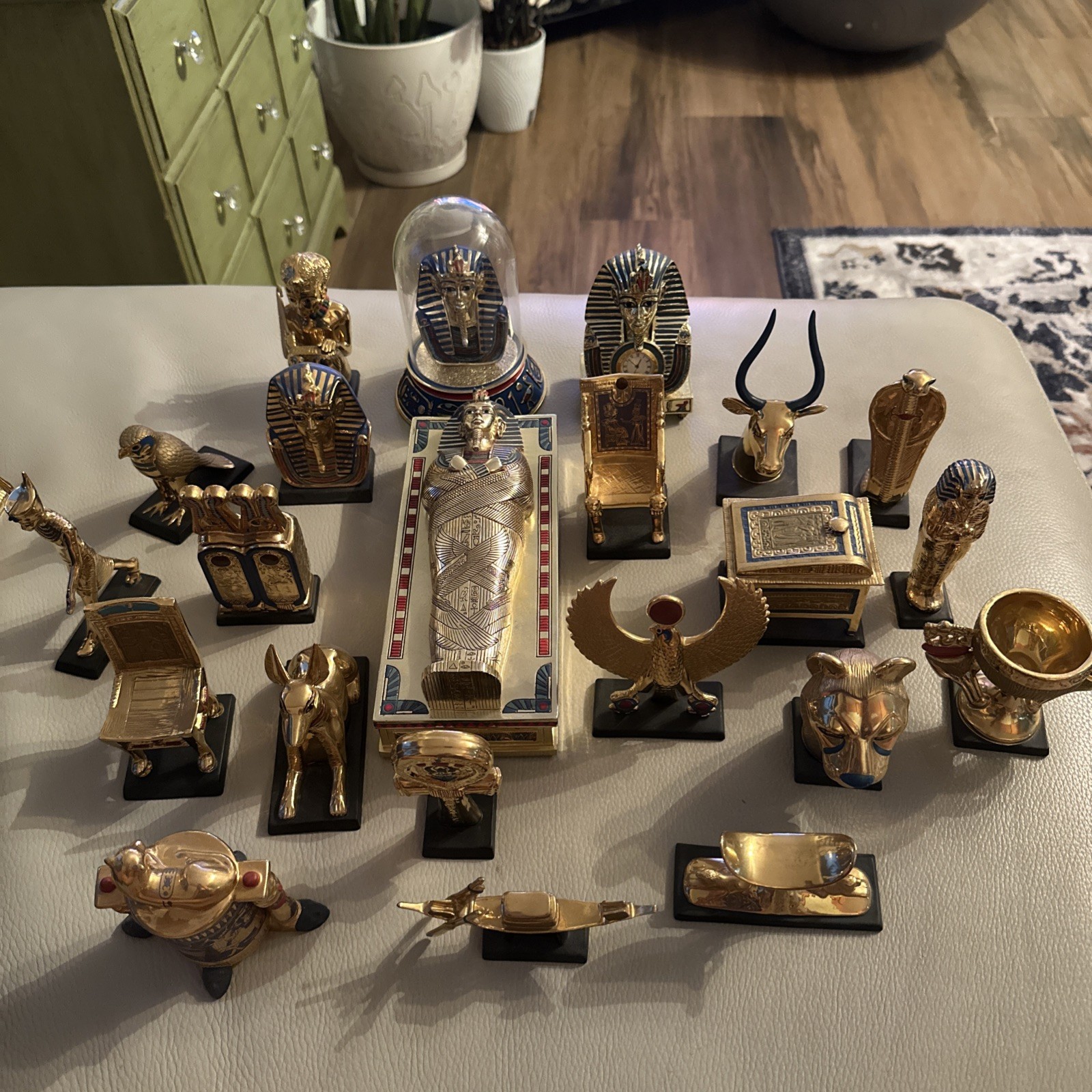 Vintage 1989 Franklin Mint Treasures of Tutankhamun 22 Piece Set