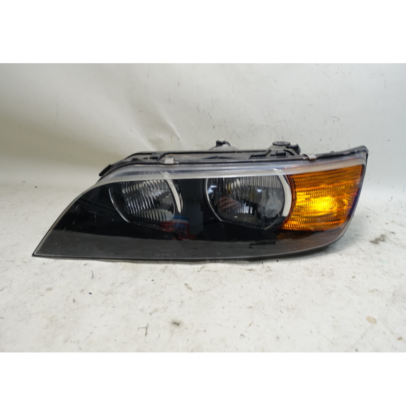 Damaged 1999-2002 BMW Z3 Late Left Headlight Lamp Amber OEM