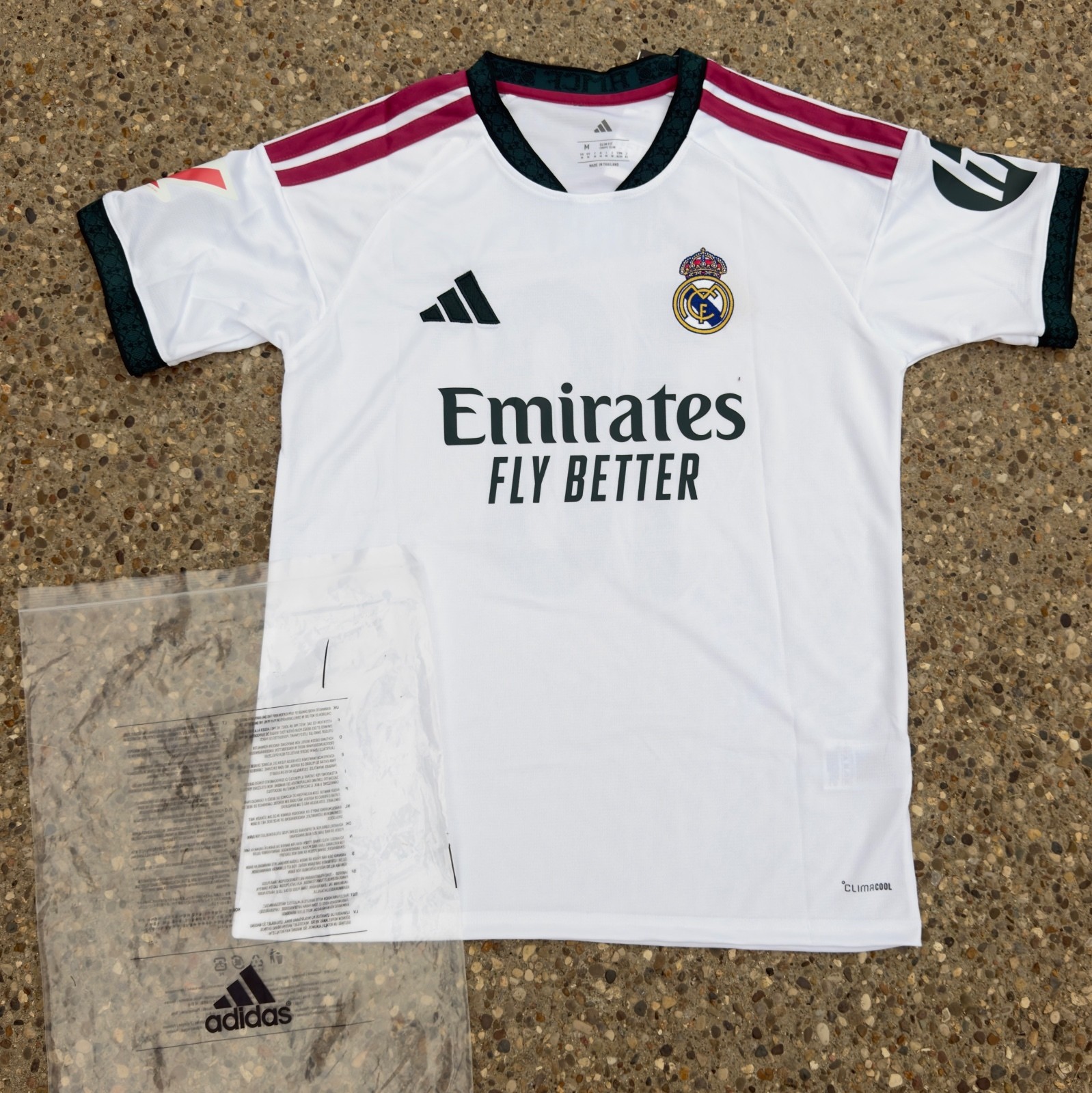Adidas Real Madrid 2026/27 White Soccer Jersey Size M Brand New