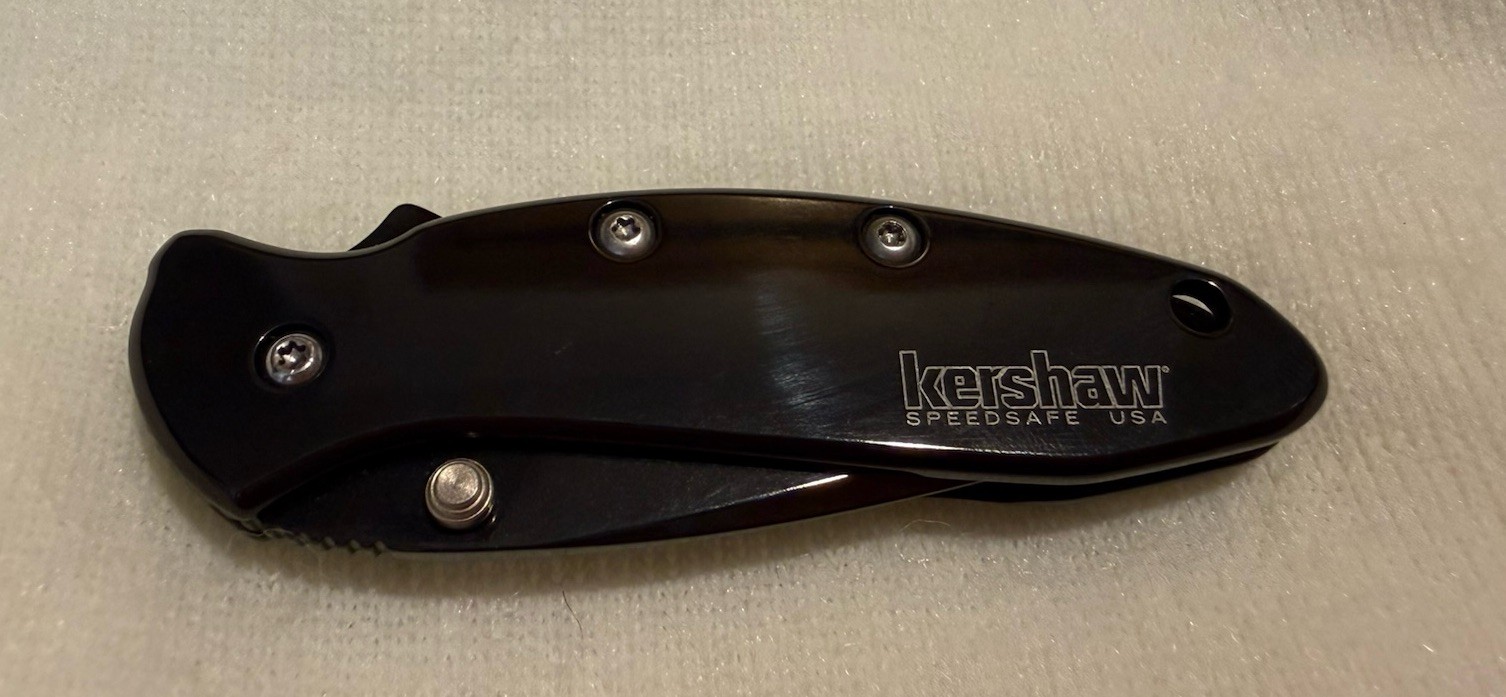 Black Kershaw Chive 1600BLK Handle Ken Onion Assisted Knife - TSA Auction Black Kershaw Chive 1600BLK Handle Ken Onion Assisted Knife - TSA Auction