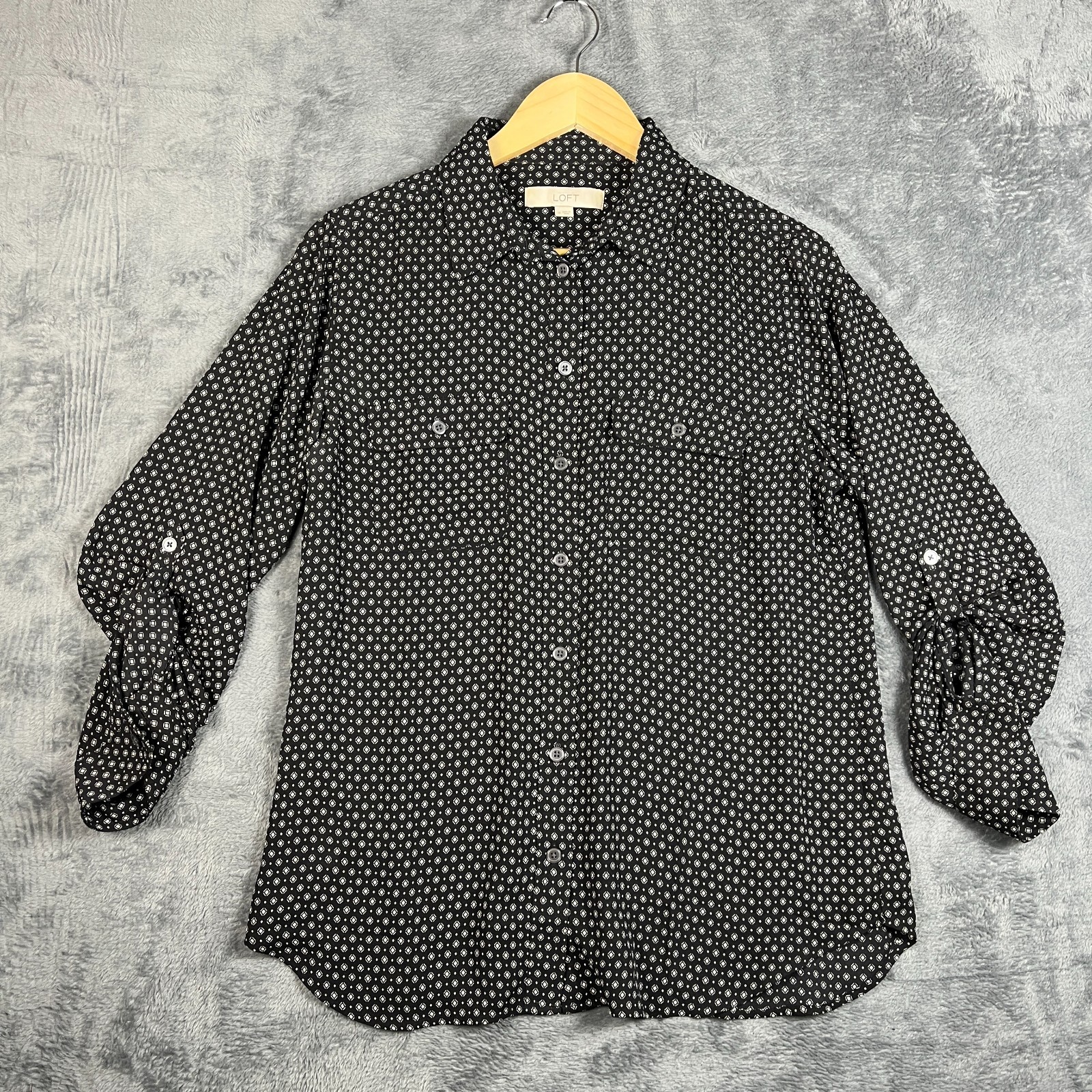 Loft Shirt Womens Medium Black Geometric All Over Roll Tab Sleeve Button Up 