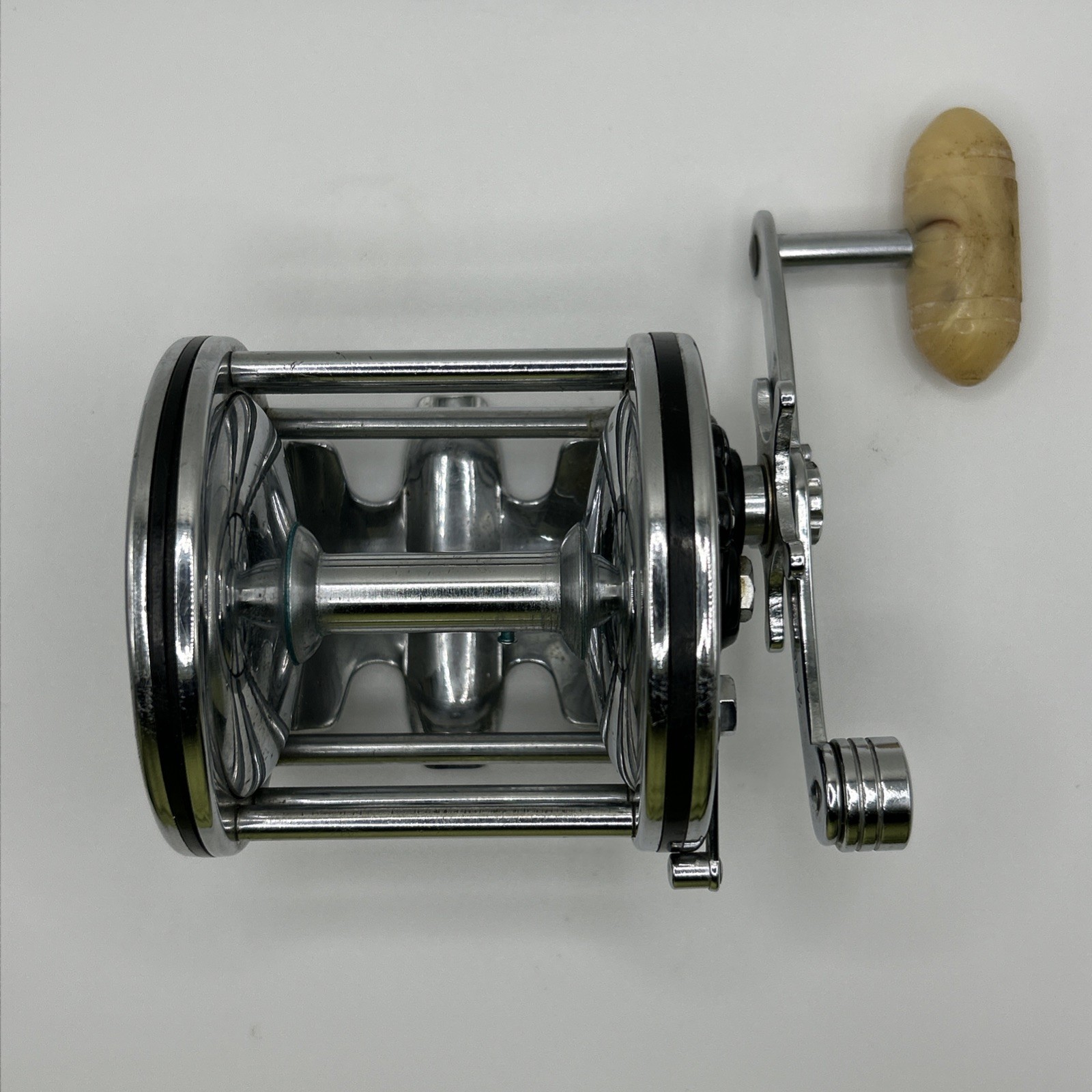 Vintage Penn Senator 3/0 112 Conventional Fishing Reel Made  USA Nice Condition