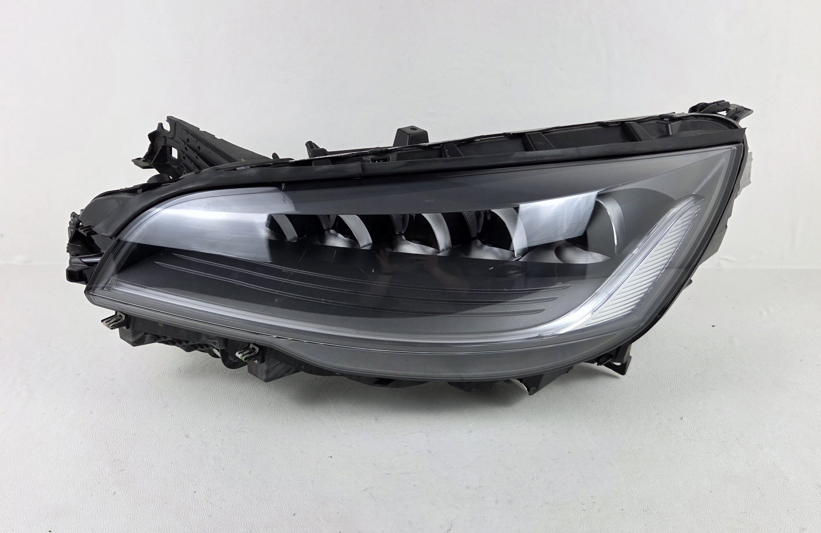 OEM 2020-2024 Lincoln Aviator Front Left Driver Side Reflector LED Headlight