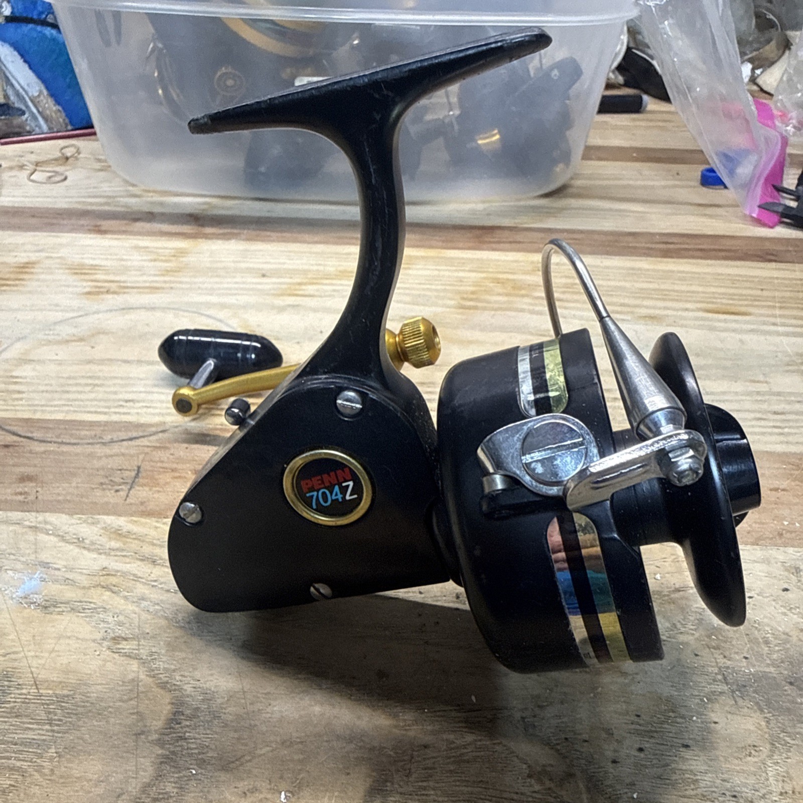 Vintage Penn Spinfisher 704Z Spinning Reel Black Gold Made USA Works Great