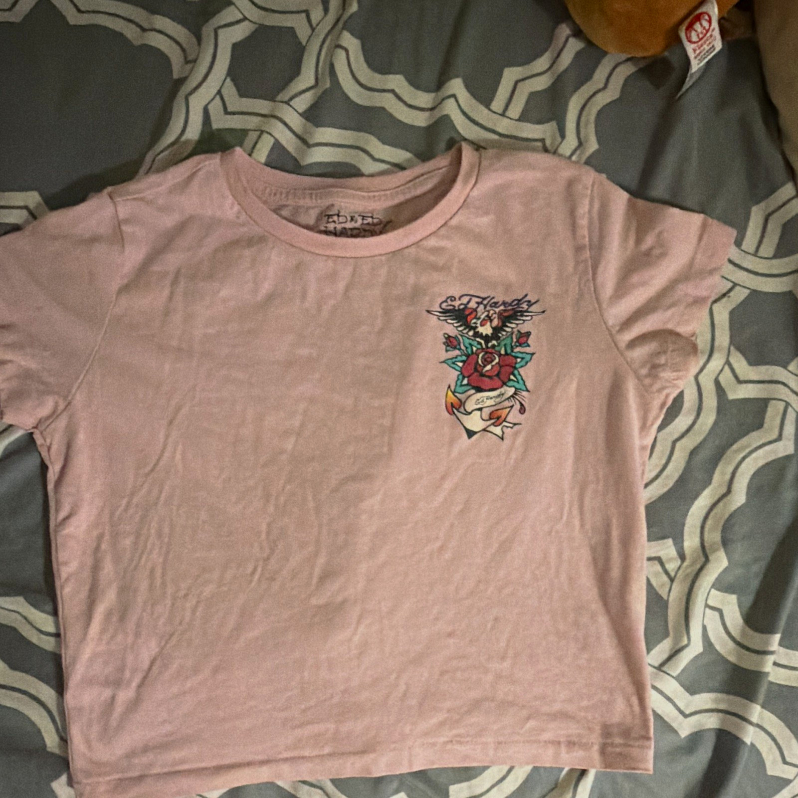 Ed Hardy Women\'s Cropped Pink Graphic Print Tattoo Cotton Jersey Tee M crop top Ed Hardy Women\'s Cropped Pink Graphic Print Tattoo Cotton Jersey Tee M crop top