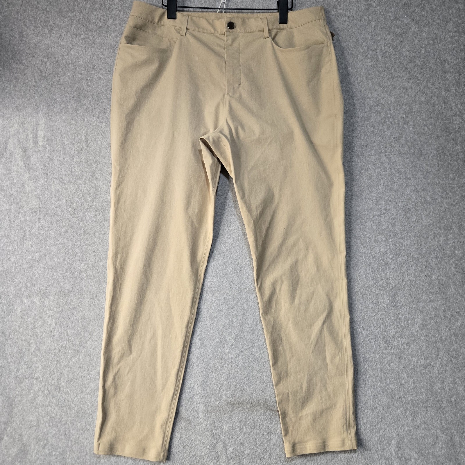 Lululemon Men\'s ABC Pant Slim Fit Warpstreme Khaki 36x30 Stretch Bonded Seam