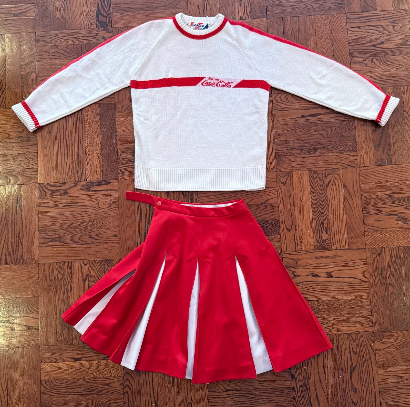 Vtg Cheerleader Set, embroider \
