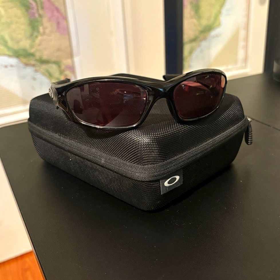 Vintage Oakley Straight Jackets Sunglasses  w/ Case (2000)