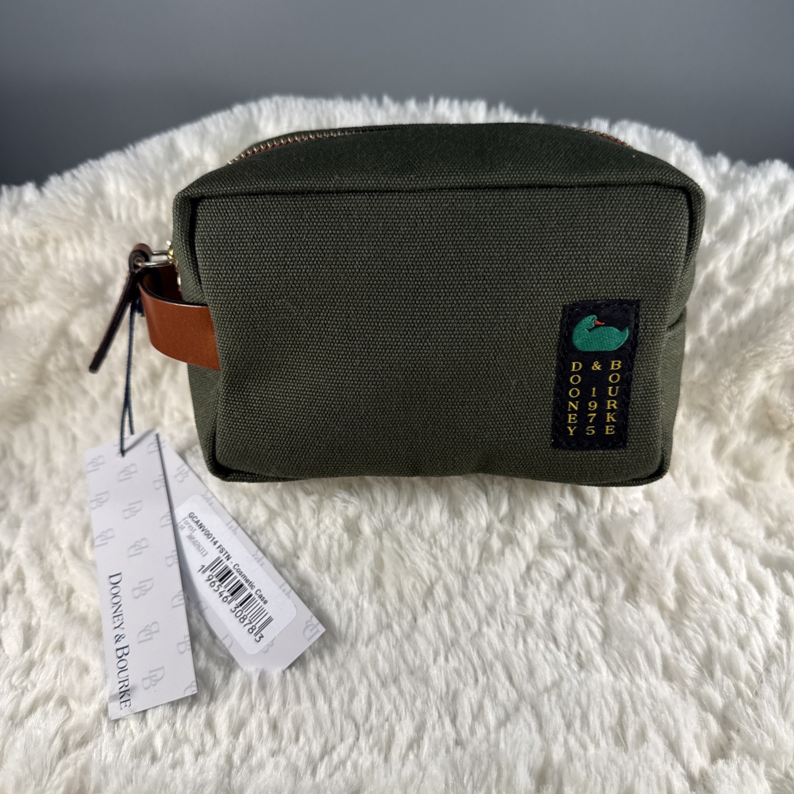 NWT Dooney & Bourke Cosmetic Toiletry Case Forest Green 6” X 4” X 3” NWT Dooney & Bourke Cosmetic Toiletry Case Forest Green 6” X 4” X 3”