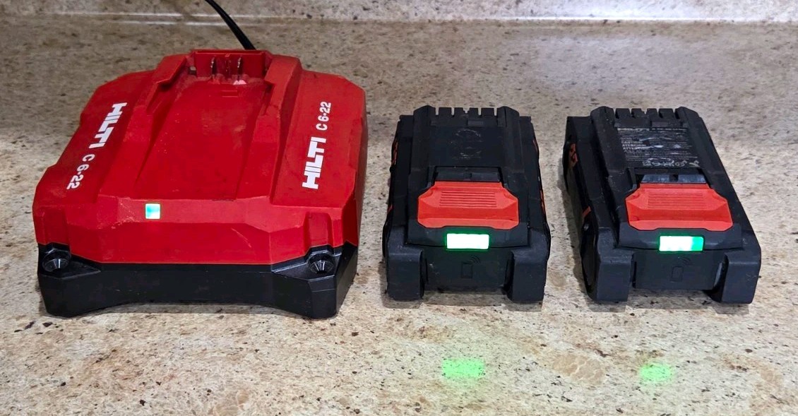 Hilti B 22 22V Li-Ion Battery B-22-85 Lot 2 w/ C 6-22 Charger Hilti B 22 22V Li-Ion Battery B-22-85 Lot 2 w/ C 6-22 Charger