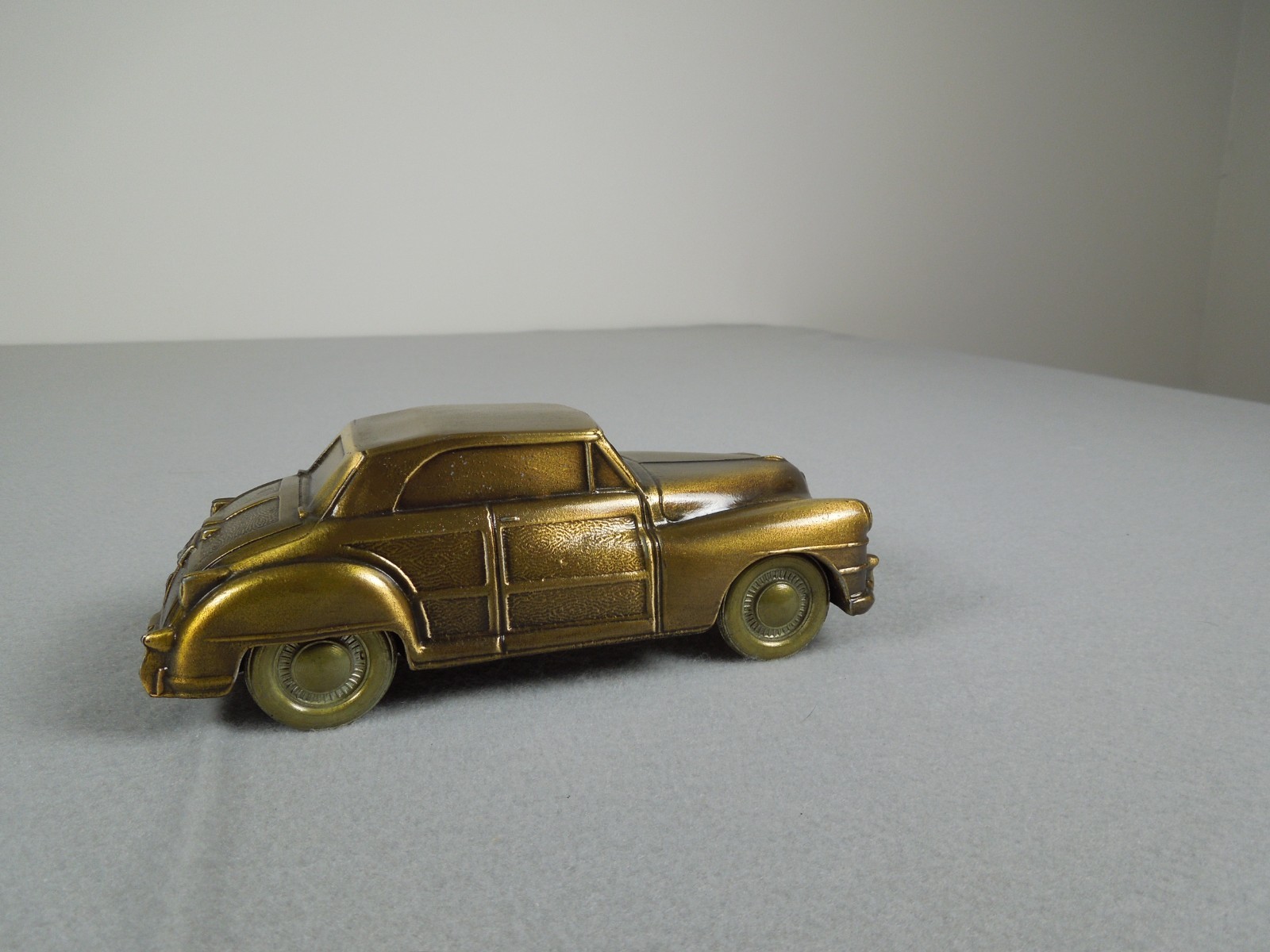 Vintage 1974 Banthrico 1946 Chrysler Town Country Sedan Metal Bank Bronze
