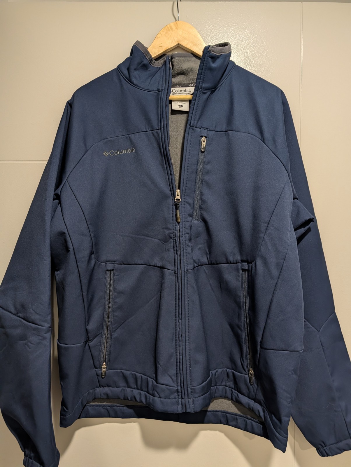 Columbia Men’s Large Navy Blue Softshell Jacket Full Zip Fleece Lined Outdoor