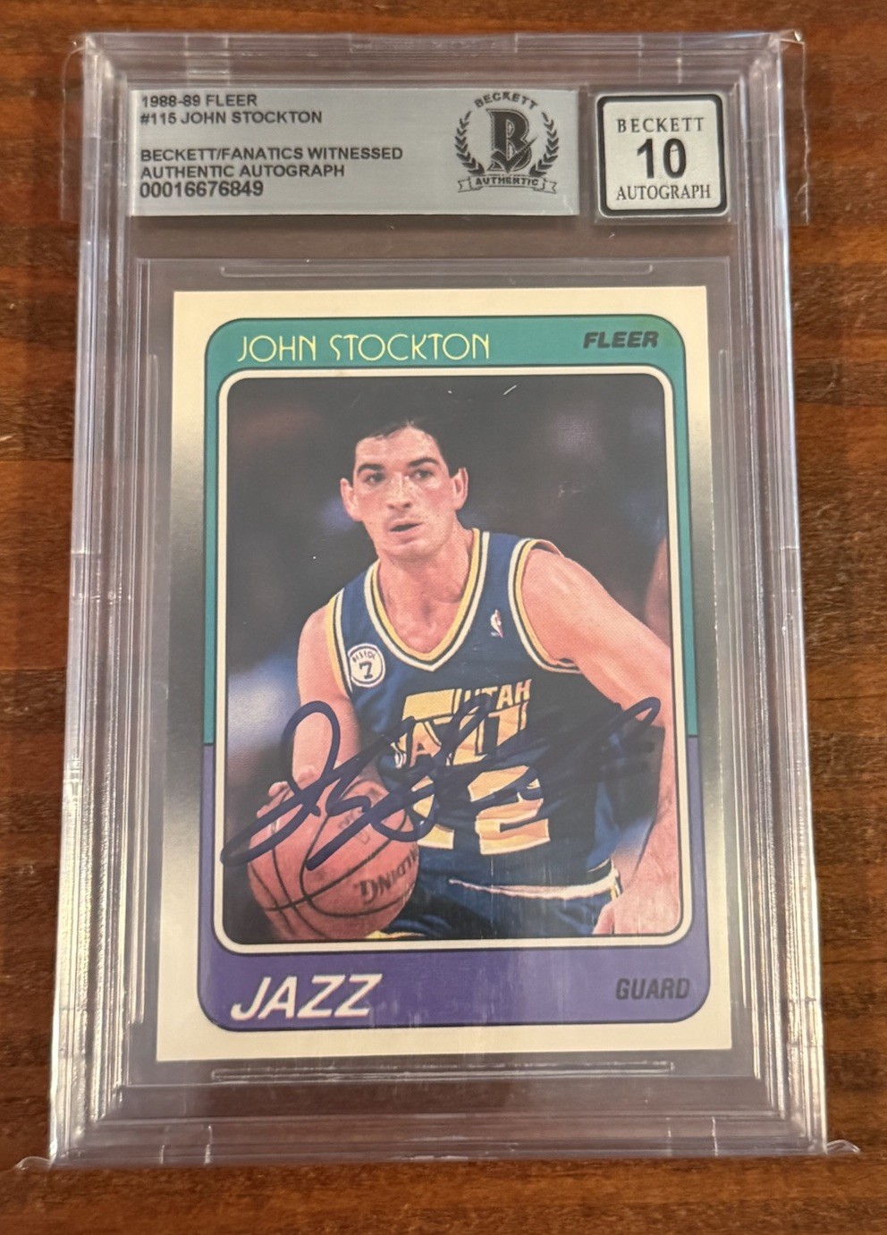 John Stockton Signed 1988-89 Fleer RC Rookie Utah Jazz Auto 10 Beckett Witnessed