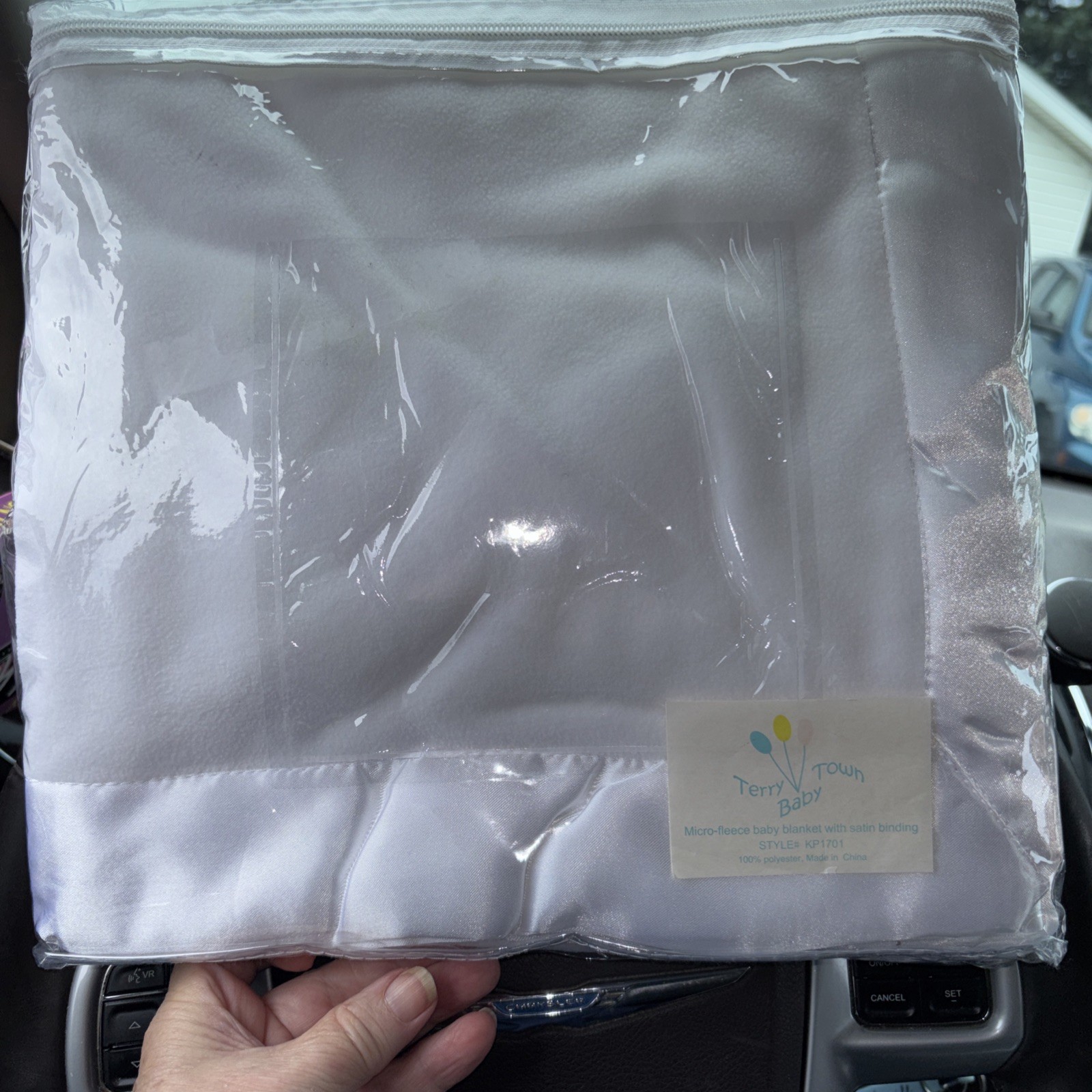 New Terry Town White Micro-Fleece Satin Trim Nursery Baby Blanket SO SOFT New Terry Town White Micro-Fleece Satin Trim Nursery Baby Blanket SO SOFT