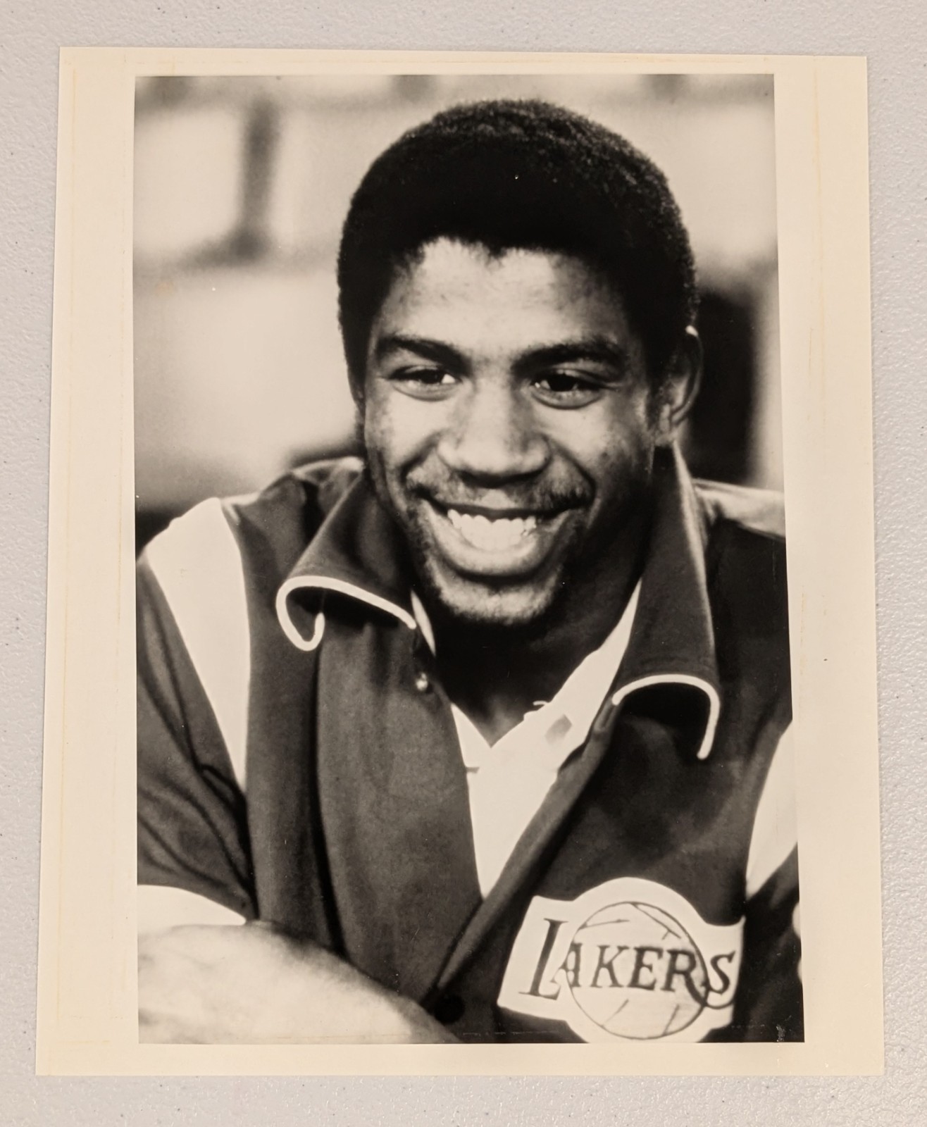 Undated press photo - Earvin Magic Johnson - Los Angeles Lakers - NBA - 8x10