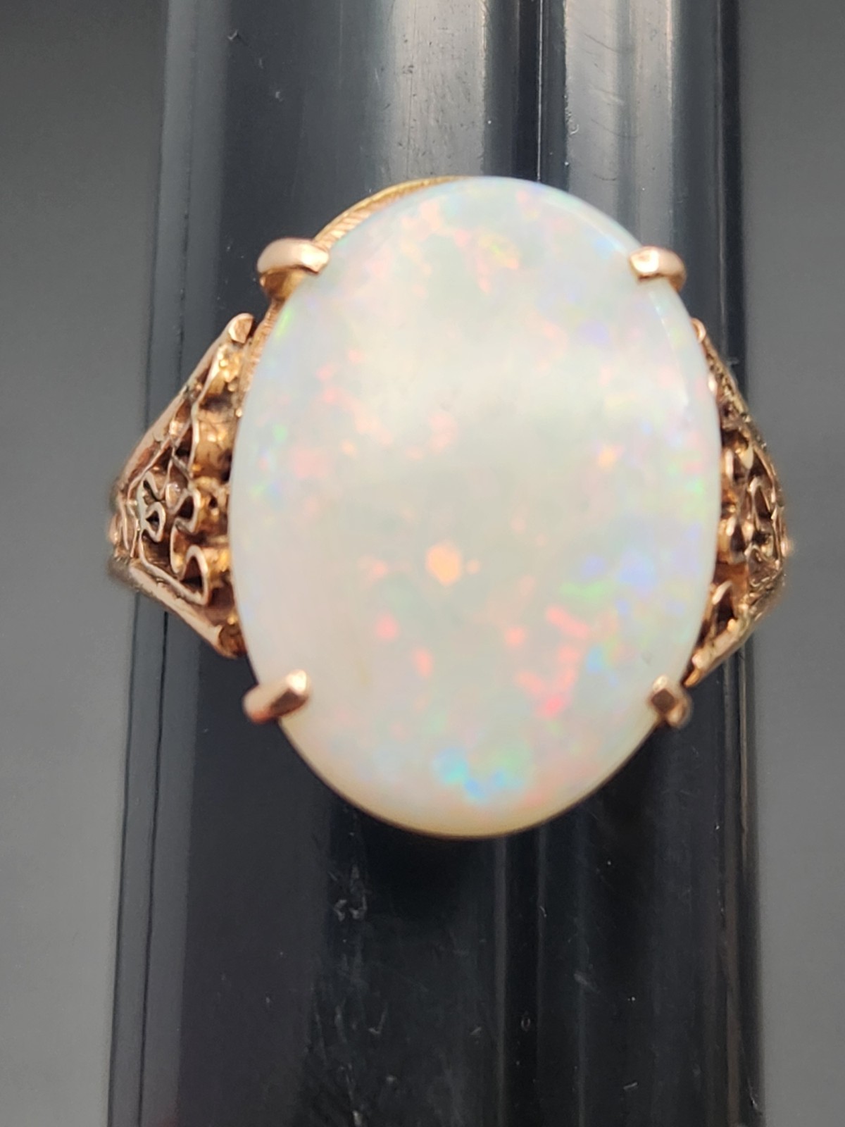 Vintage 14k Gold Oval Opal Filigree Prong Cocktail Solitaire Ring Size 7 1/2 Vintage 14k Gold Oval Opal Filigree Prong Cocktail Solitaire Ring Size 7 1/2