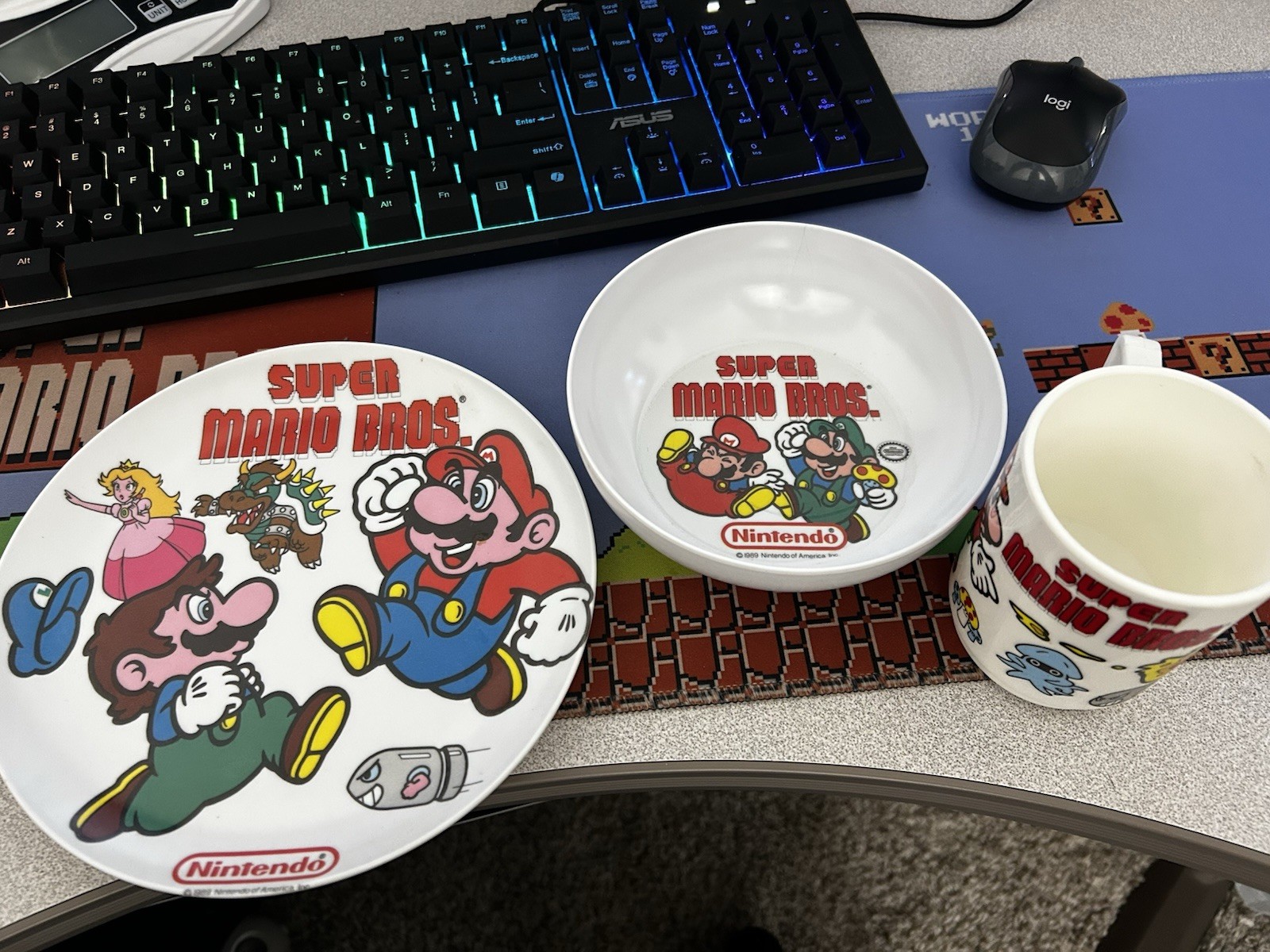 Vintage Super Mario Plate - Full Set