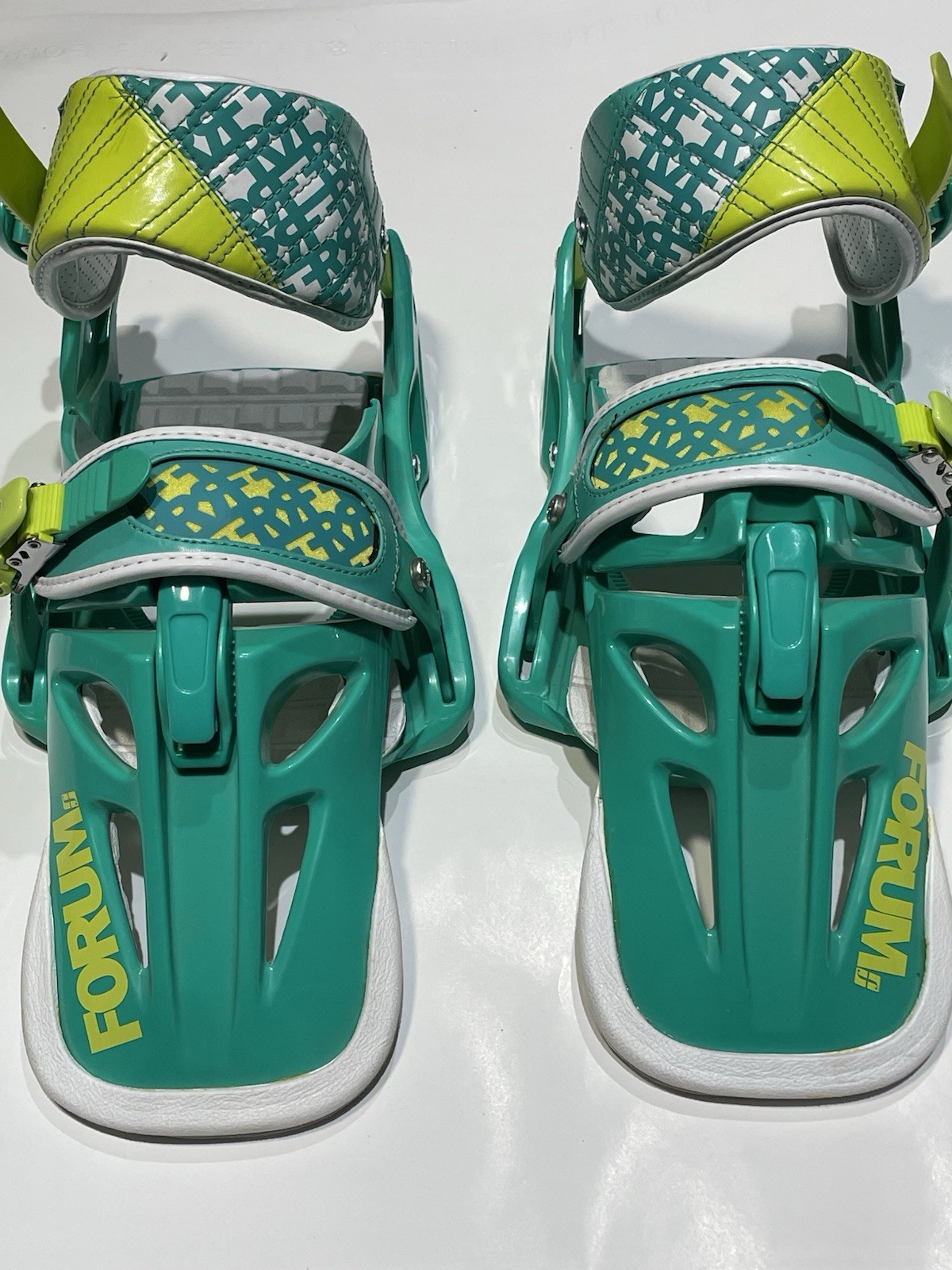 New Forum Recon Snowboard Bindings White Men's M/L - Vintage 2011 2012 READ