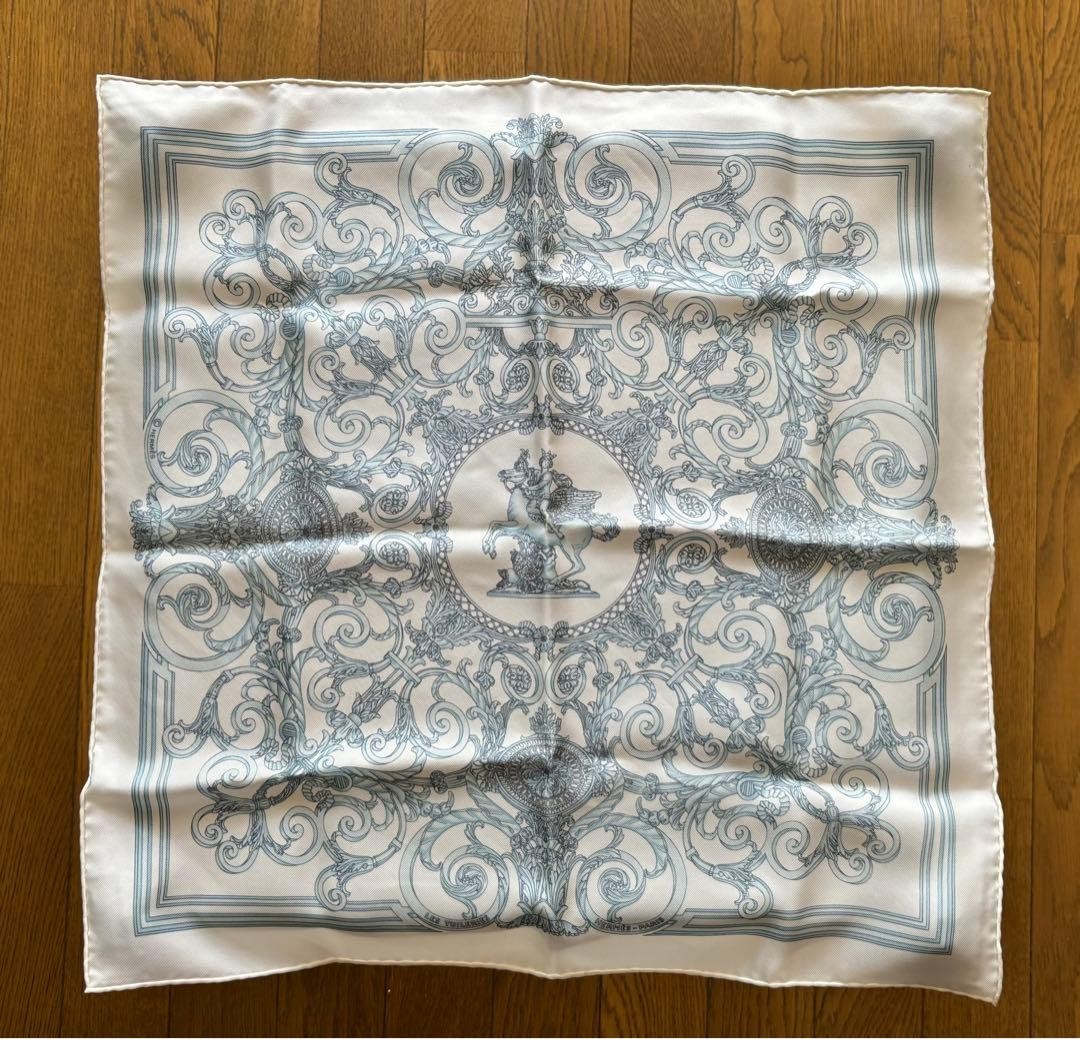 HERMES Carre 45 LES TUILERIES Silk Scarf