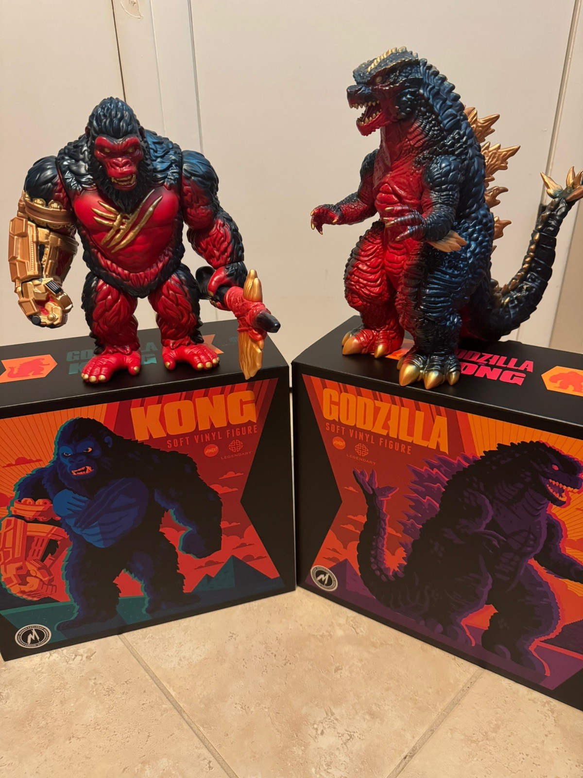 Mondo The New Empire GODZILLA + KONG Retro Titan Variant Soft Vinyl LE400 NEW Mondo The New Empire GODZILLA + KONG Retro Titan Variant Soft Vinyl LE400 NEW