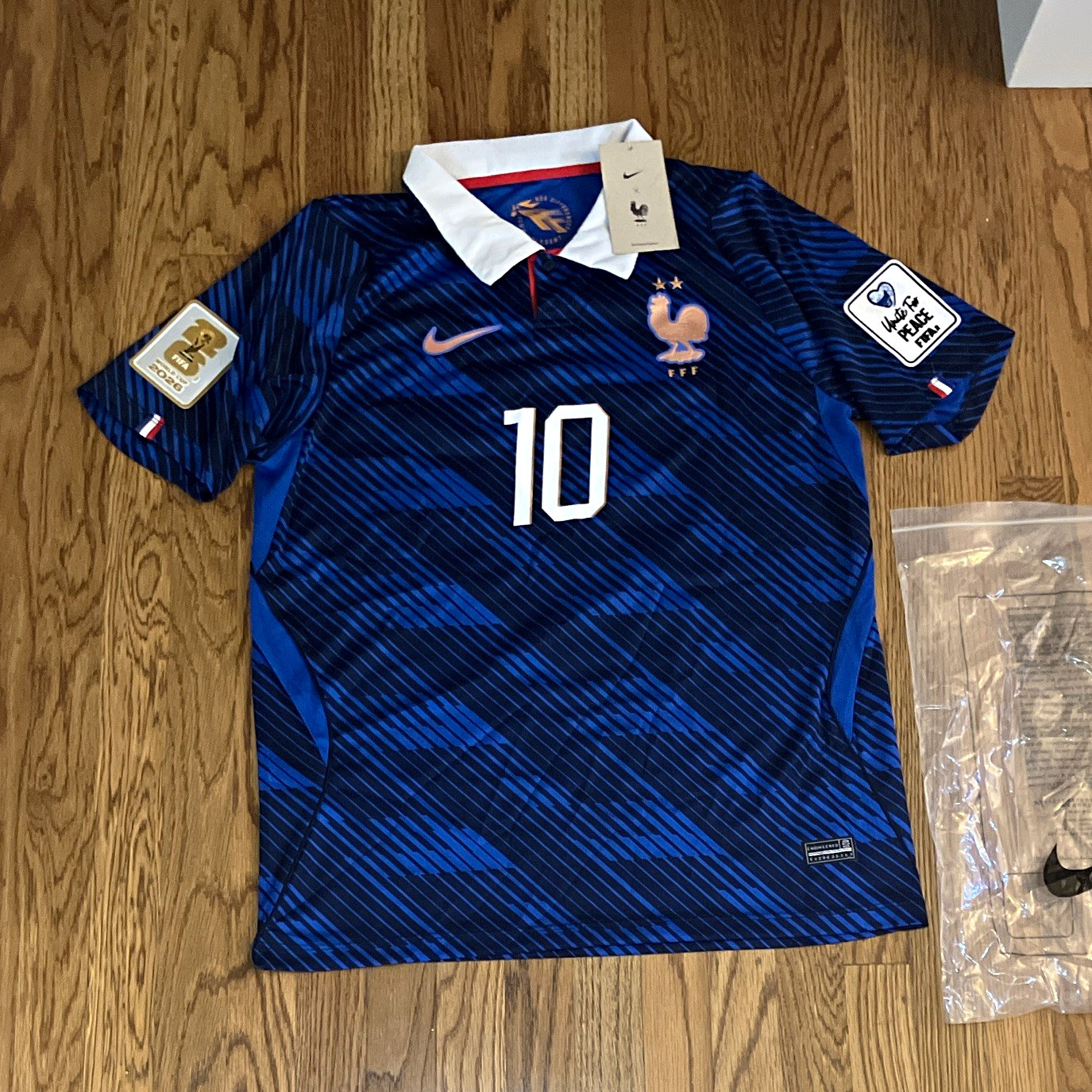 Nike France Kylian Mbappe #10 Soccer Jersey Blue/White Men\'s Size S FIFA 2026