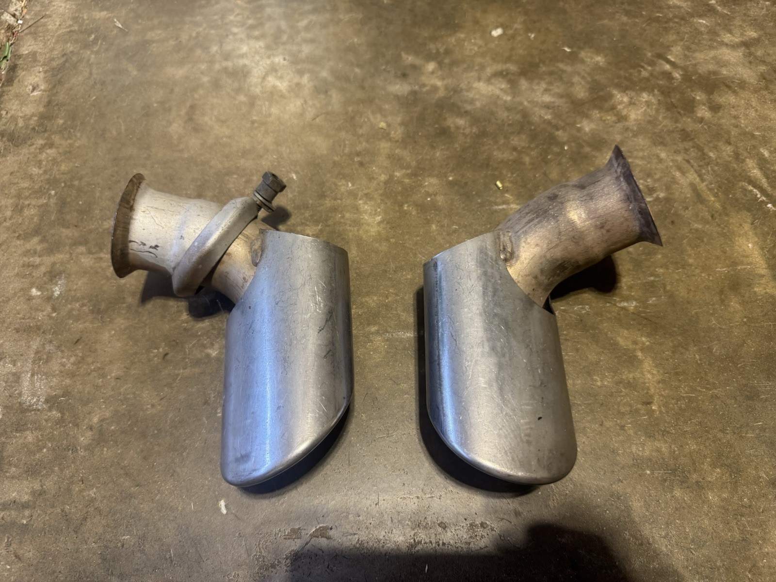 OEM Porsche 996 Exhaust Tips – Factory – Used