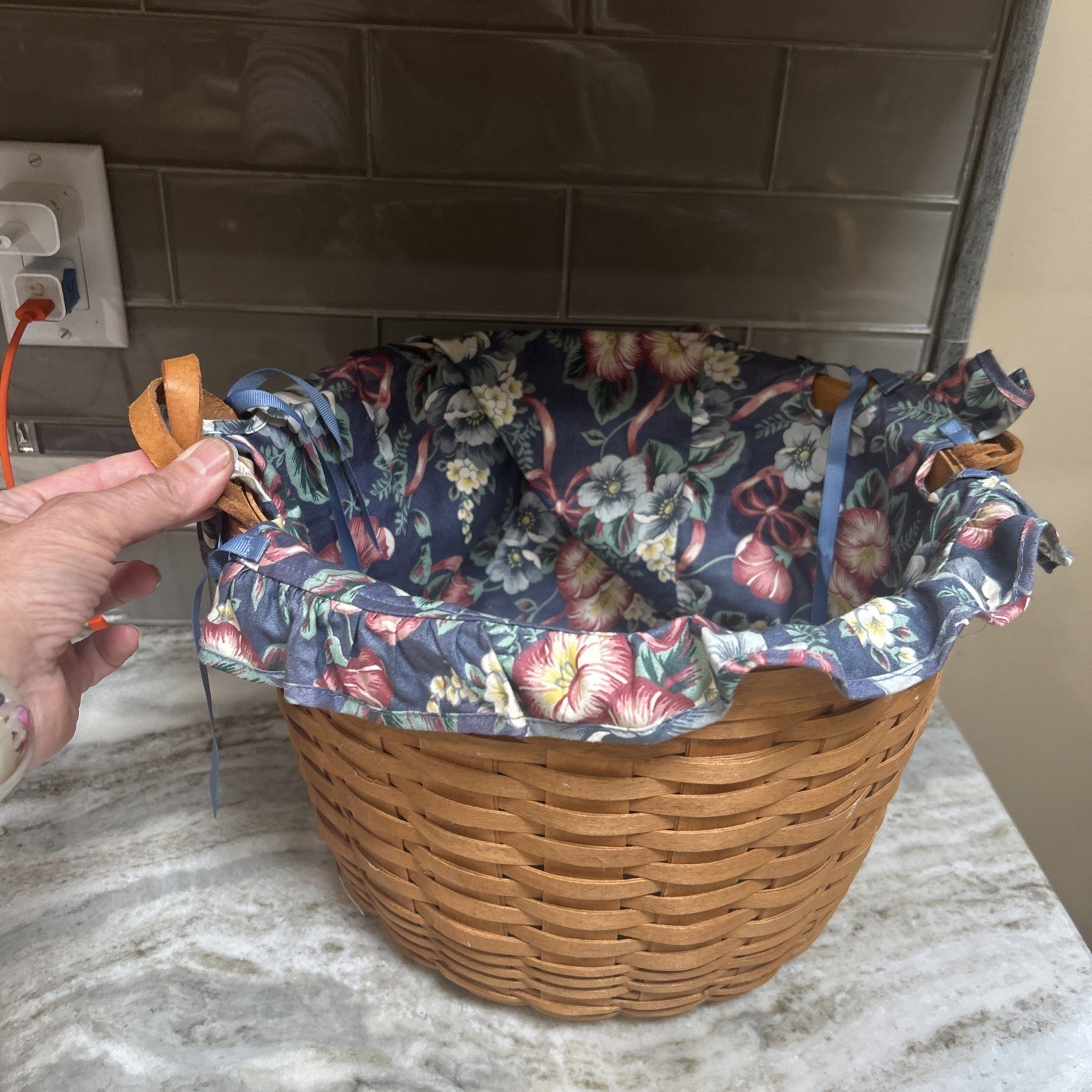 VTG  Longaberger Corn 1/2 Bushel Basket 9\