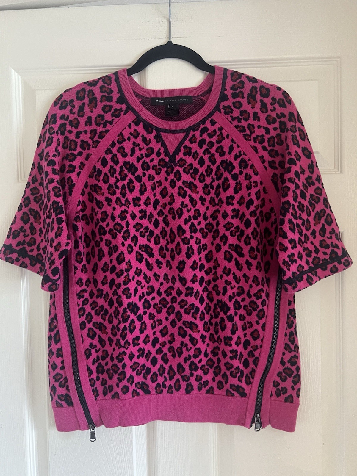Marc by Marc Jacobs Pink Leopard Sweater S Side Zip Knit Eclectic Boho Chic Bold