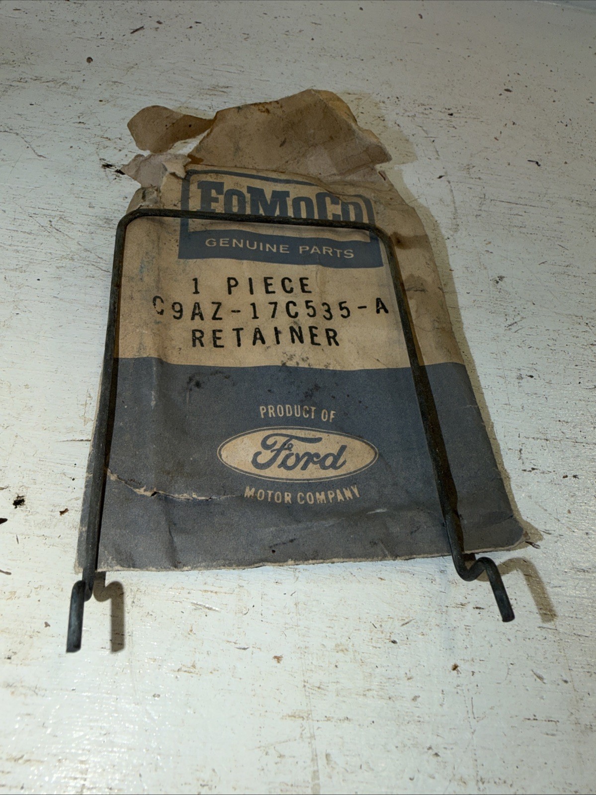 New NOS OEM Ford 1969-70 Galaxie 500 XL Windshield Wiper Motor Cup Retainer