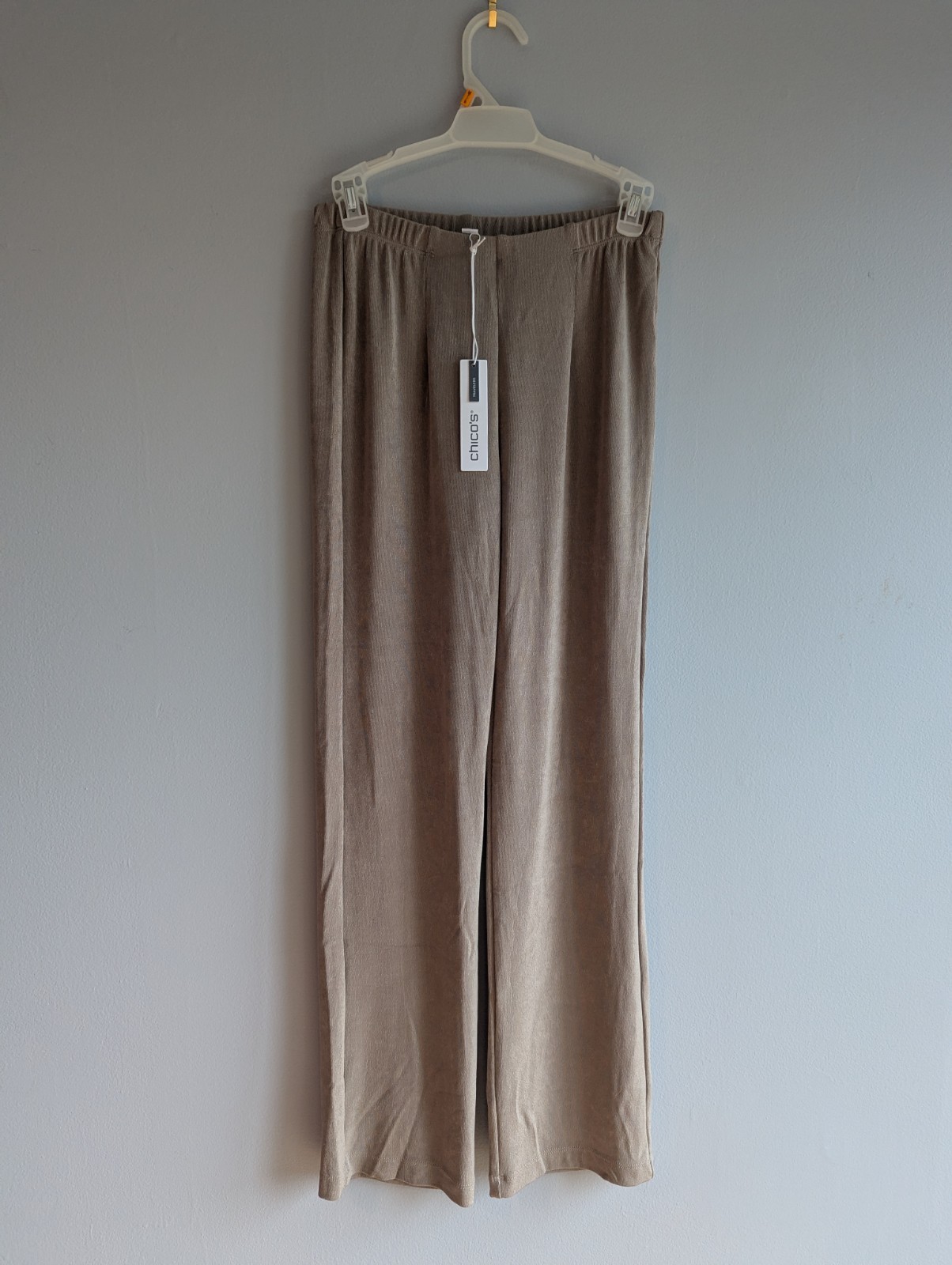 Chicos Women\'s Travelers Beige Pullon Elastic Waist Stretch Pants NWT Sz 00R Chicos Women\'s Travelers Beige Pullon Elastic Waist Stretch Pants NWT Sz 00R