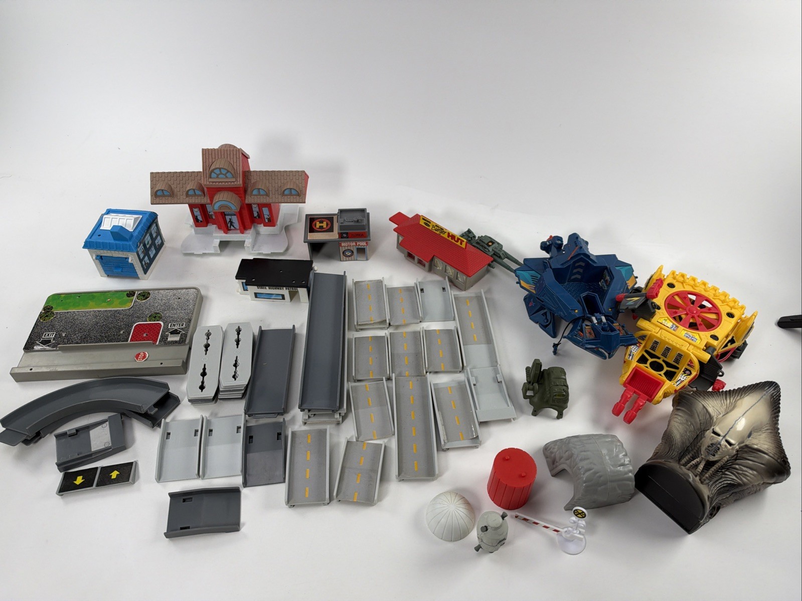 Micro Machines Playset Lot Parts City Sets Buildings Roads 1990s Galoob Micro Machines Playset Lot Parts City Sets Buildings Roads 1990s Galoob