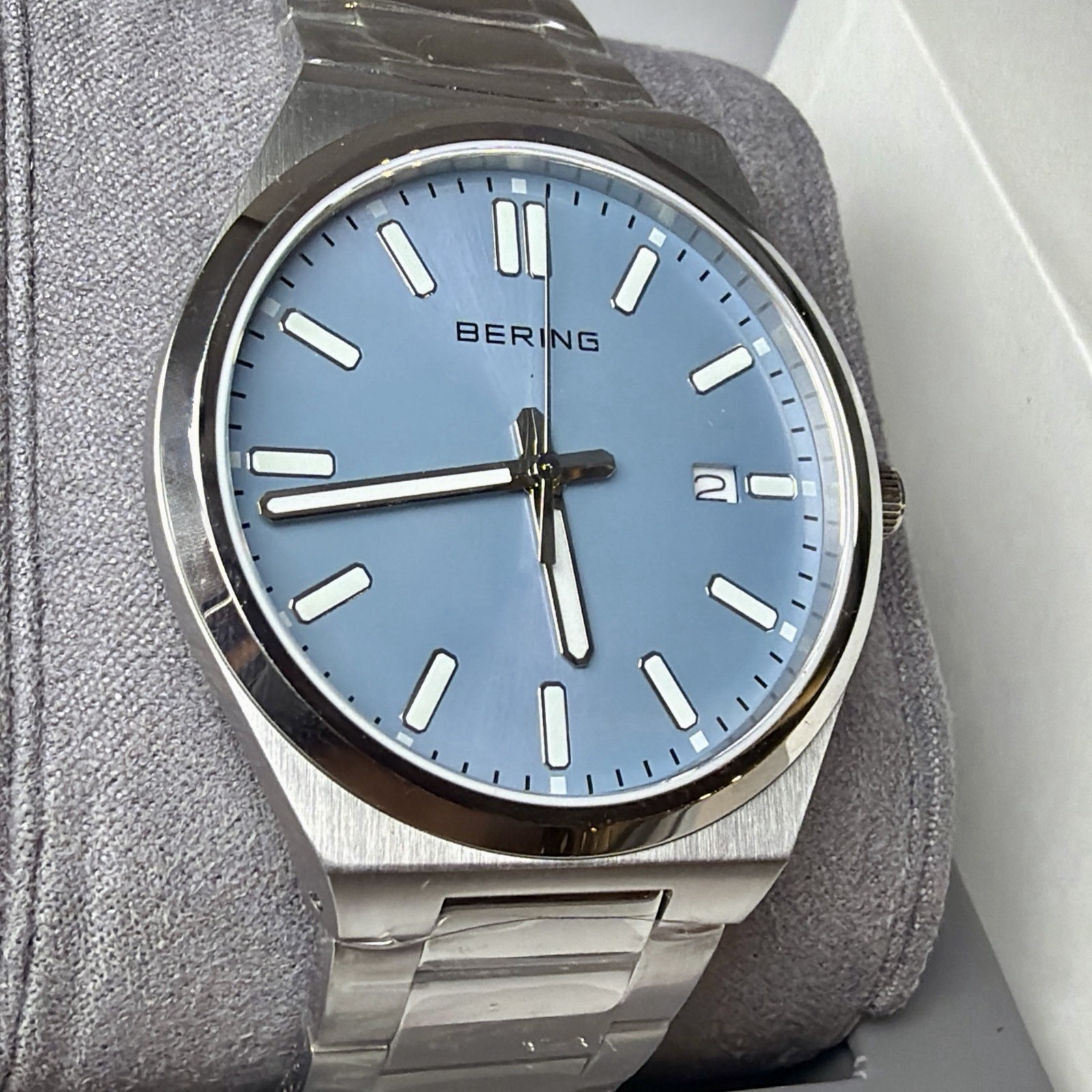 Bering Classic Light Blue Dial Stainless 39mm Men’s Watch Sapphire 17639-707 