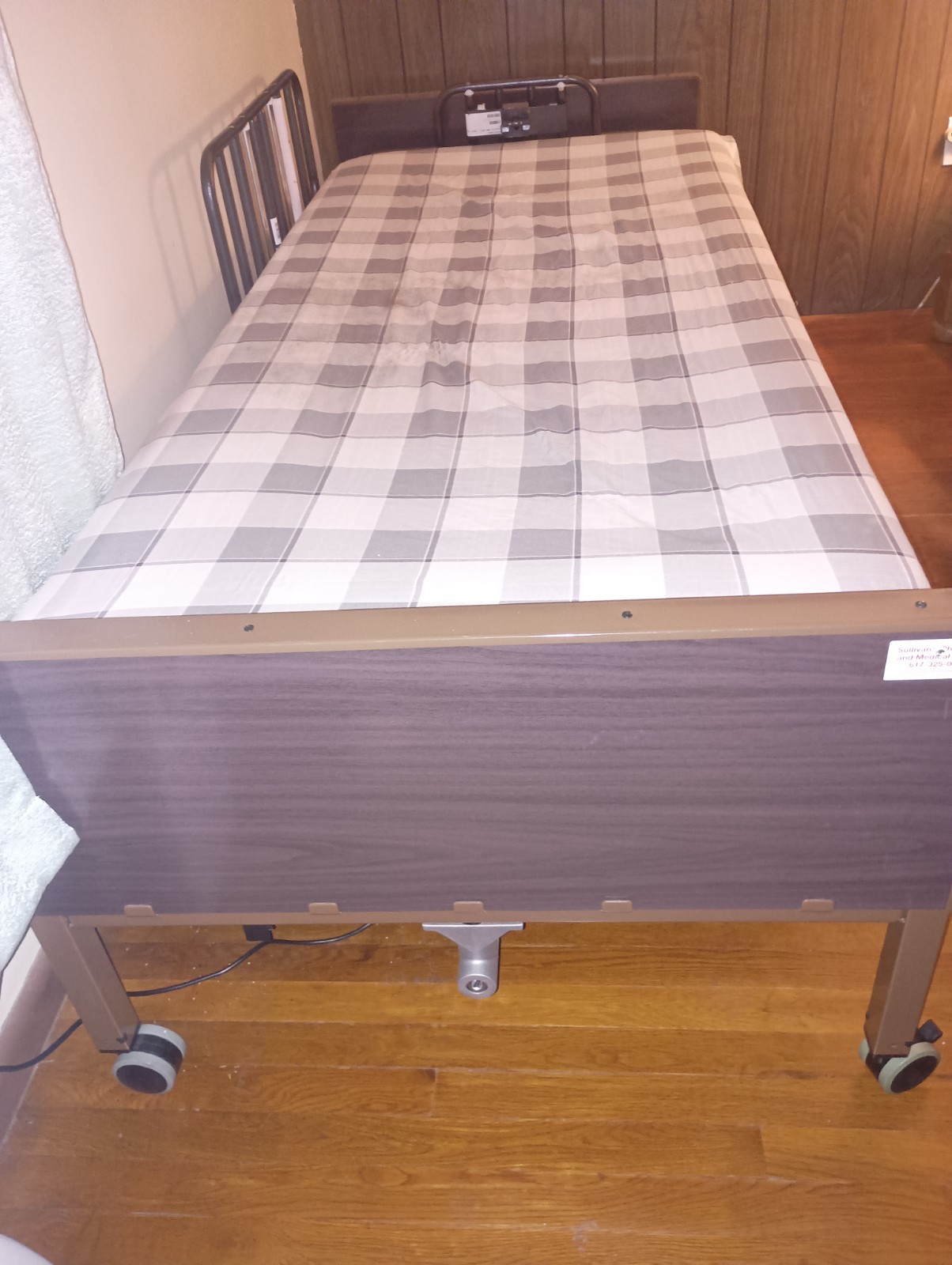 ELECTRIC HOSPITAL BED  with SIDE RAILS, Remote & Mattress NEW & FULLY FUNCTIONAL
