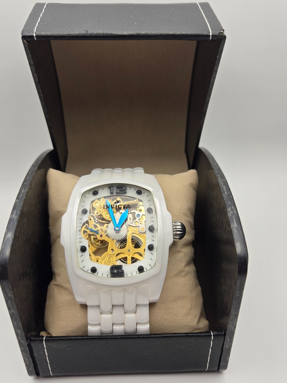 Invicta Lupah 48 mm White Ceramic Gold Movement Mechanical 1114 Rare Men\'s Watch Invicta Lupah 48 mm White Ceramic Gold Movement Mechanical 1114 Rare Men\'s Watch