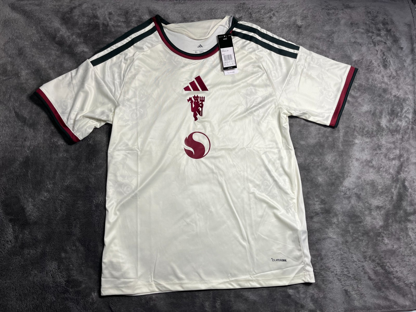 26/27 Manchester United white Third Jersey size XL