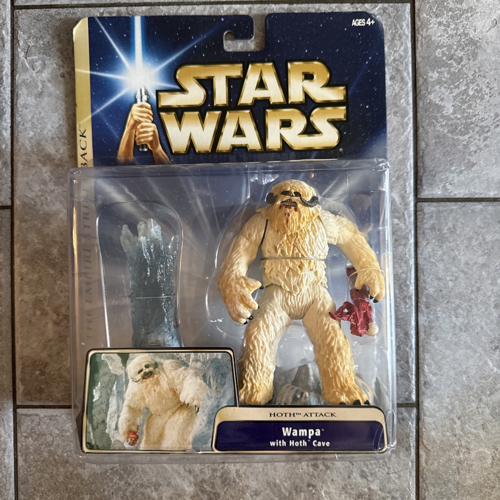 Star Wars 2003 Saga Deluxe Figures Wampa with Hoth Cave Action Figure New