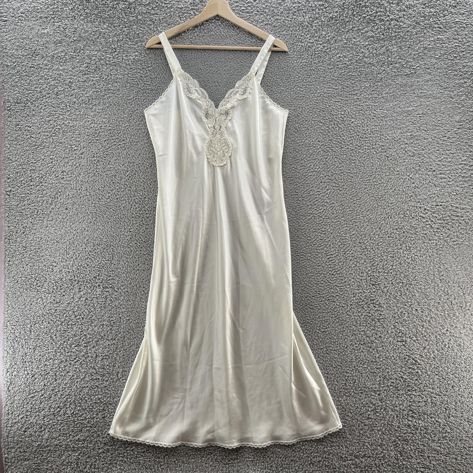 VTG Val Mode Nightgown Womens Large White Satin Lace USA Bridal Slip Lingerie