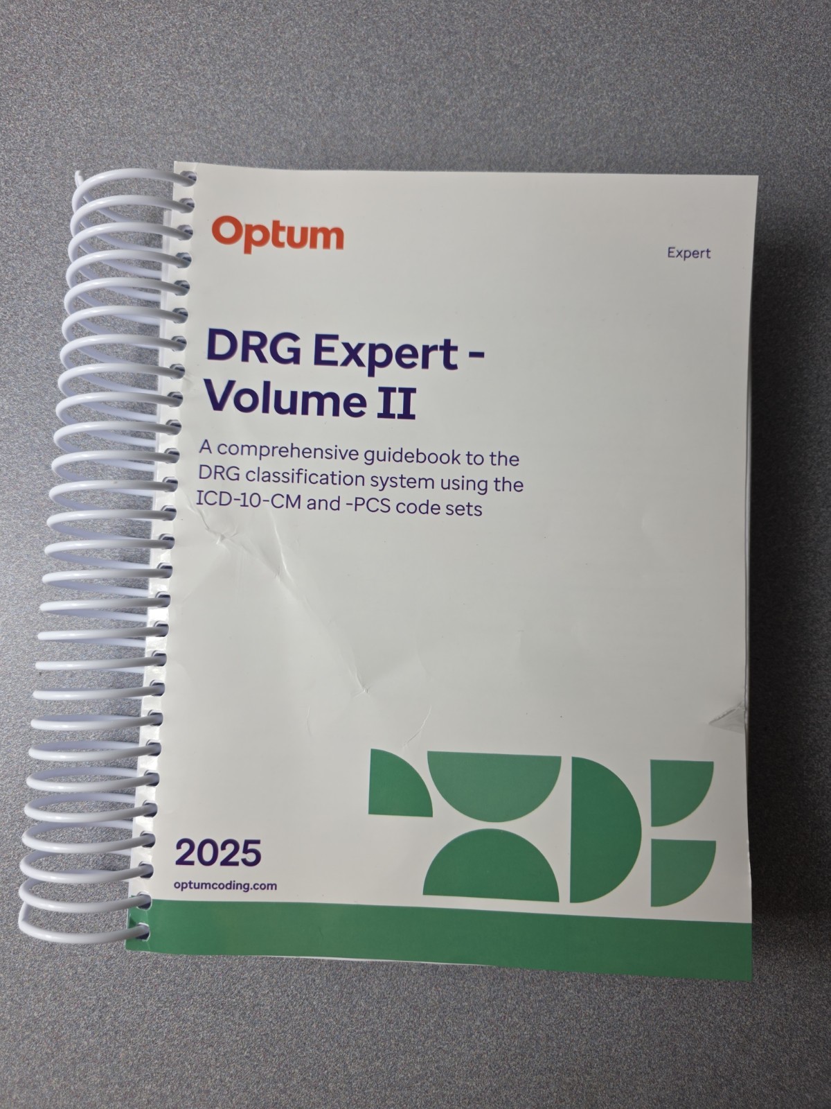 Optum ICD-10-PCS Expert Volumen ll 2025 Complete Official Code Set Spiral Bound
