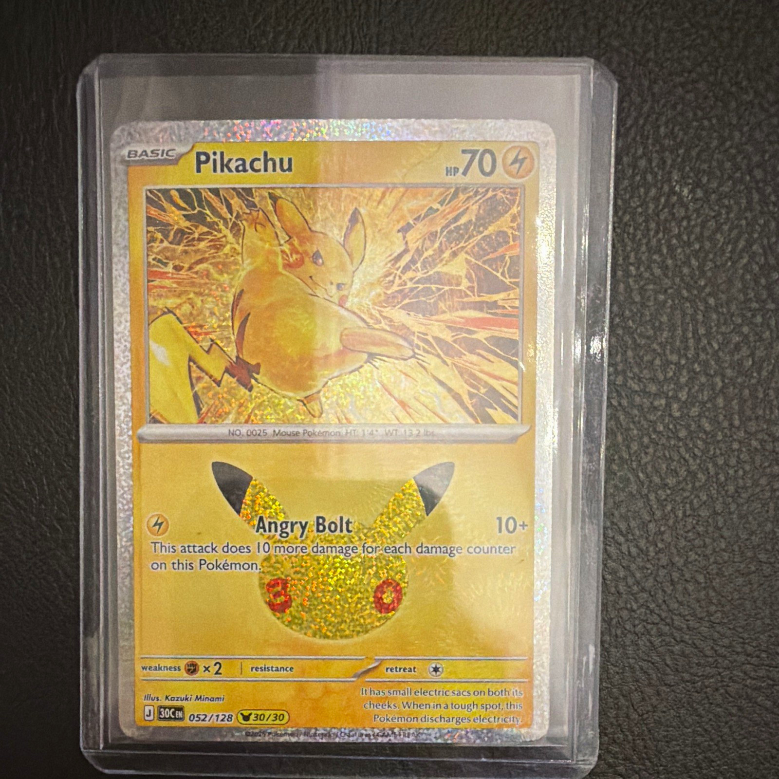 Pokémon TCG Pikachu 005/025 Celebrations Classic Collection Holo English Pokémon TCG Pikachu 005/025 Celebrations Classic Collection Holo English