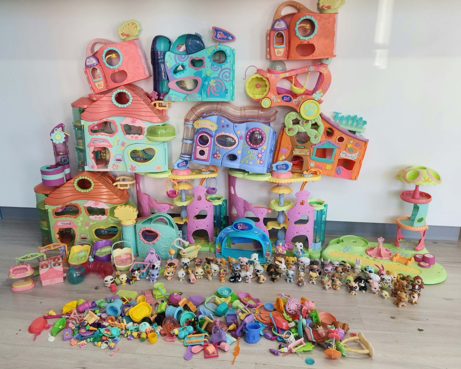Authentic Huge Lot LPS Littlest Pet Shop Pets - RARE Vintage See Pics 100