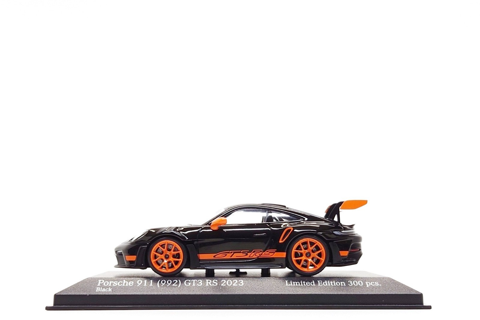 Minichamps 1:43 Porsche 911 GT3 RS (992) in Black / Orange Wheels Minichamps 1:43 Porsche 911 GT3 RS (992) in Black / Orange Wheels