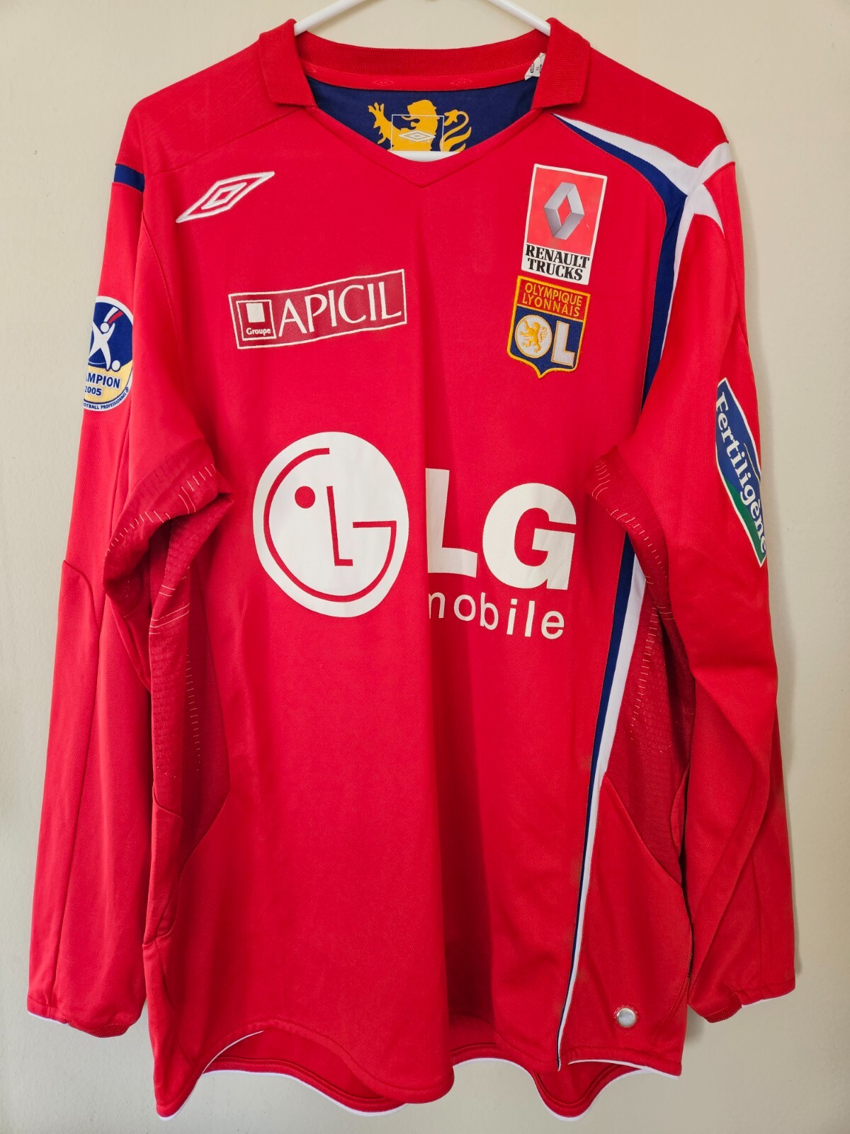 Olympique Lyonnais OL - Cris - match worn shirt - maillot porte Ligue 1 France