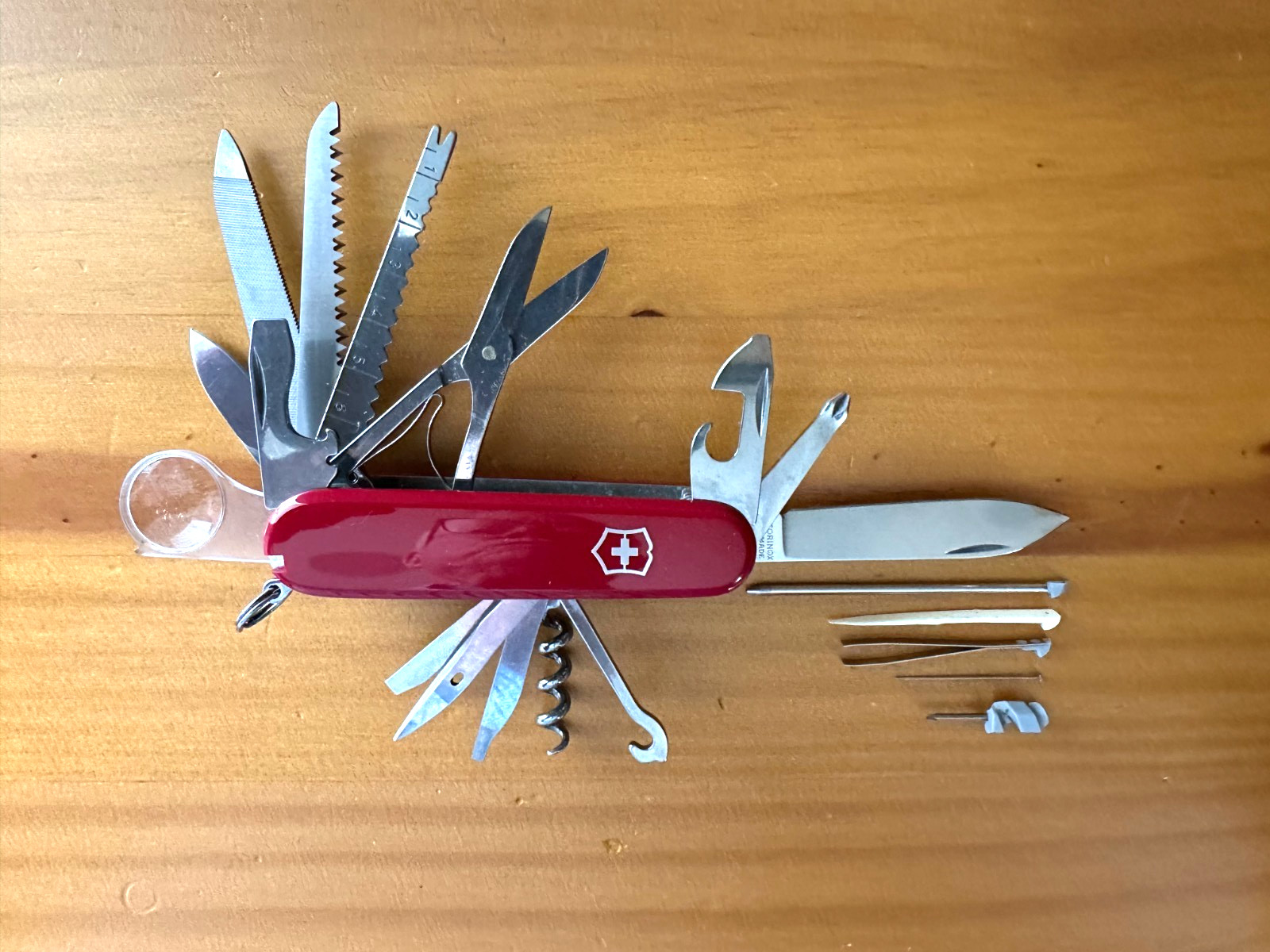 Victorinox Swiss Army Knife Champion Plus Red 91mm w/24 Tools Retired